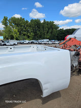 2007-2013 GMC Sierra 1500 2500 3500 HD 6' 6" Short Truck Bed - Summit white