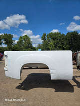 2007-2013 GMC Sierra 1500 2500 3500 HD 6' 6" Short Truck Bed - Summit white
