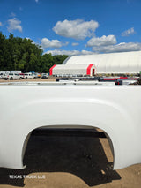 2007-2013 GMC Sierra 1500 2500 3500 HD 6' 6" Short Truck Bed - Summit white