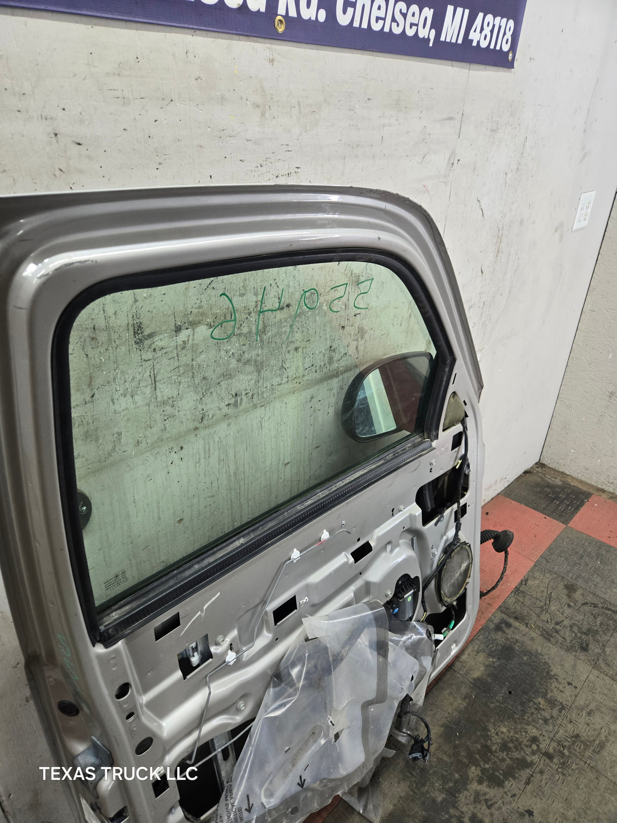 1999-2006 Chevrolet Silverado / GMC Sierra 1500 2500 3500 HD Front Driver Side Door LH - Pewter/Tan