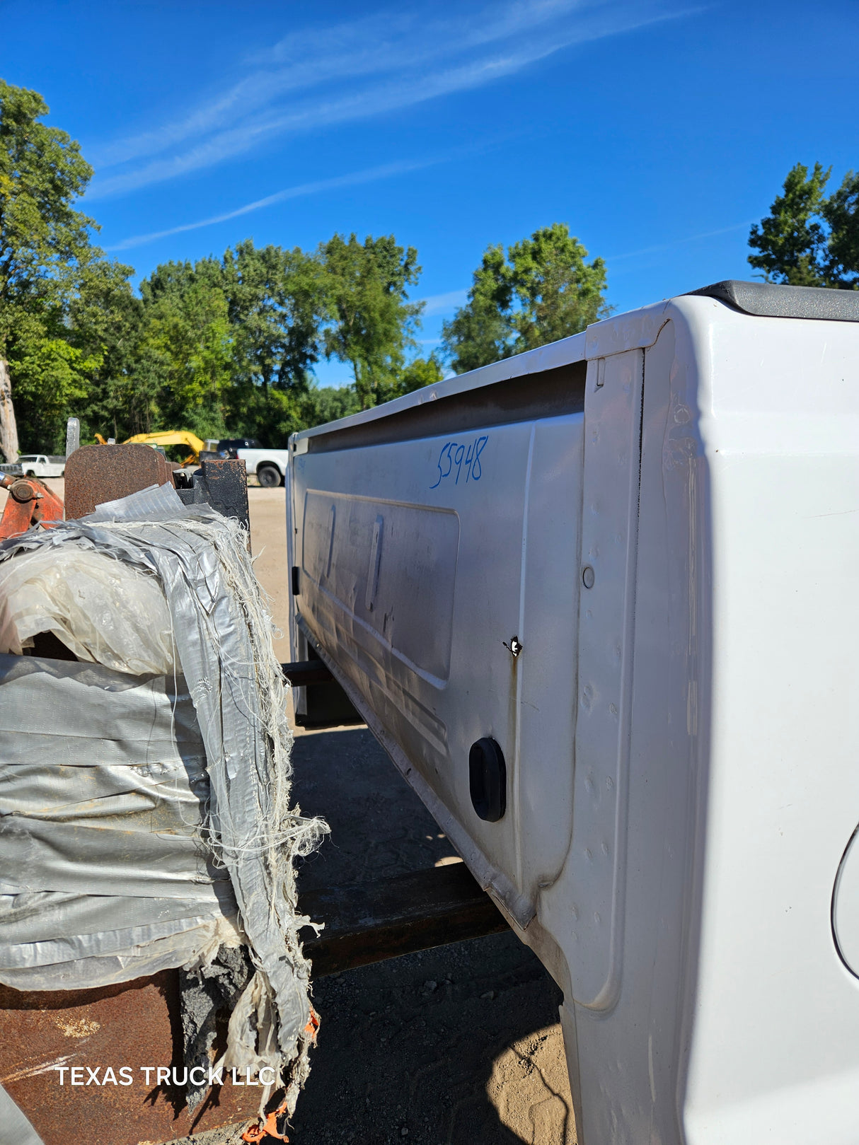 1999-2010 Ford F250 F350 Super Duty 8' Long Truck Bed - Oxford White