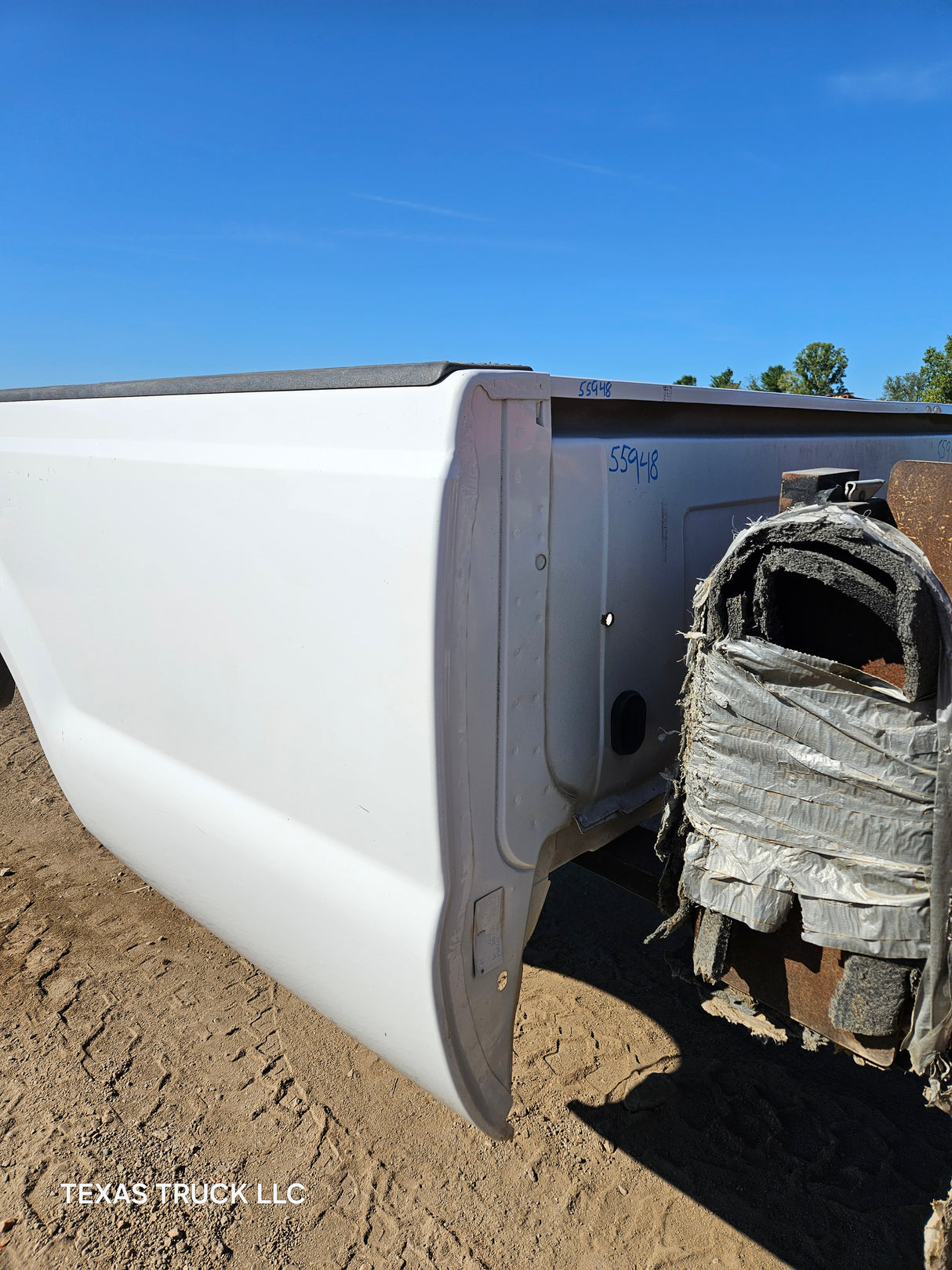 1999-2010 Ford F250 F350 Super Duty 8' Long Truck Bed - Oxford White