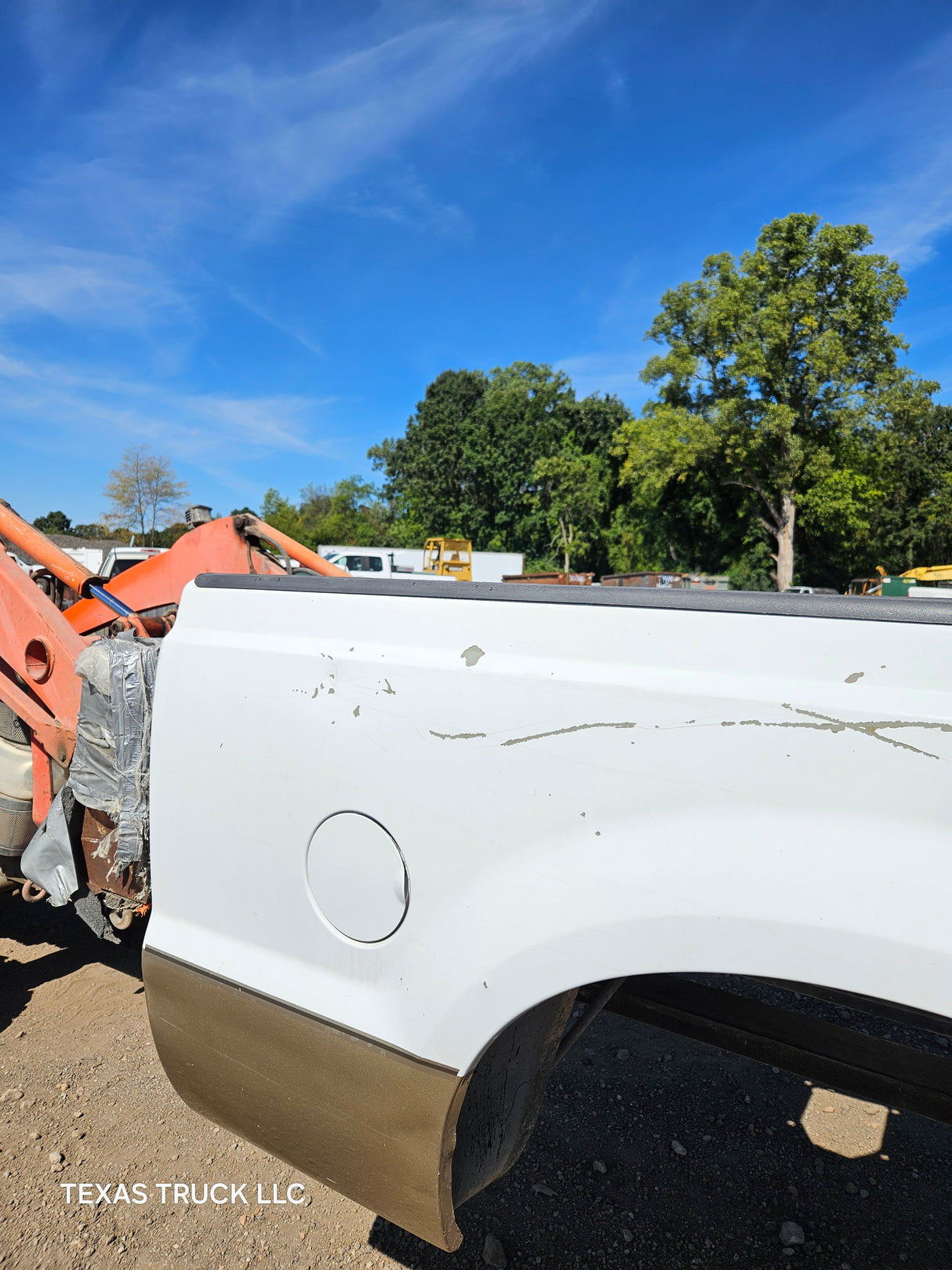 1999-2010 Ford Super Duty F250 F350 6' 9" Short Truck Bed - White & Tan