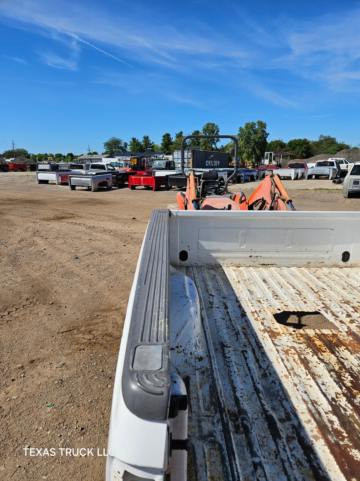 1999-2010 Ford Super Duty F250 F350 6' 9" Short Truck Bed - White & Tan