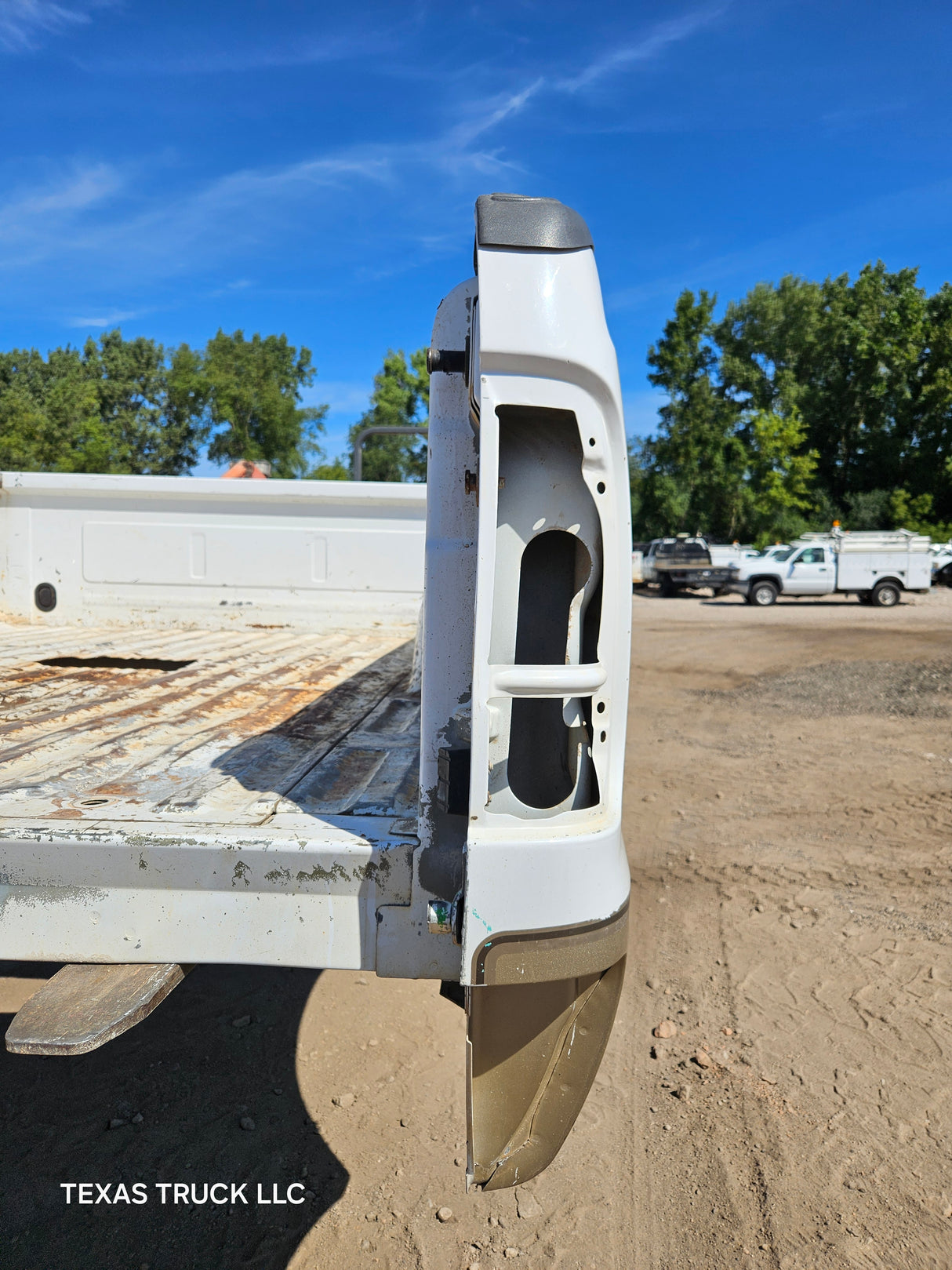 1999-2010 Ford Super Duty F250 F350 6' 9" Short Truck Bed - White & Tan