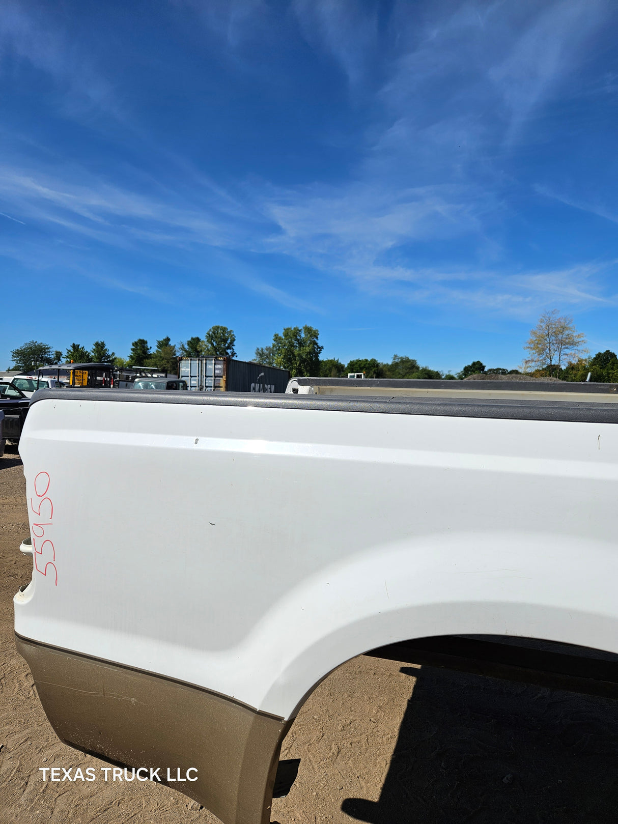 1999-2010 Ford Super Duty F250 F350 6' 9" Short Truck Bed - White & Tan