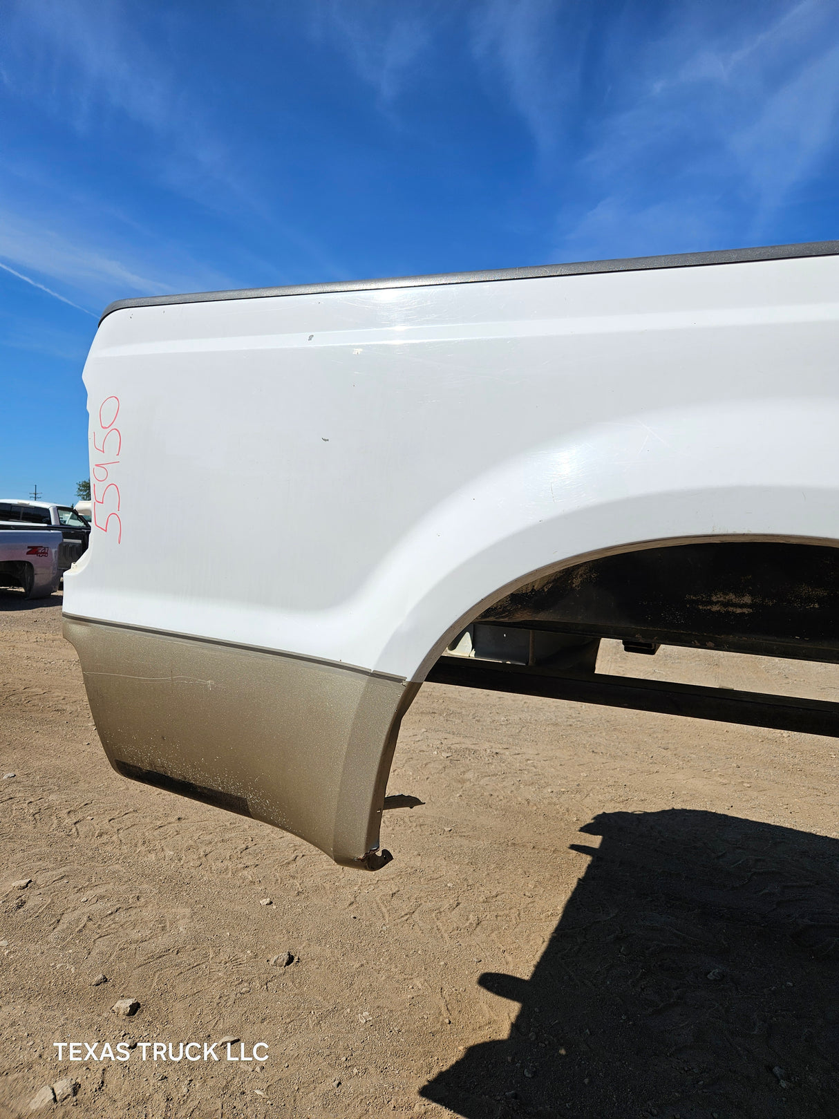 1999-2010 Ford Super Duty F250 F350 6' 9" Short Truck Bed - White & Tan