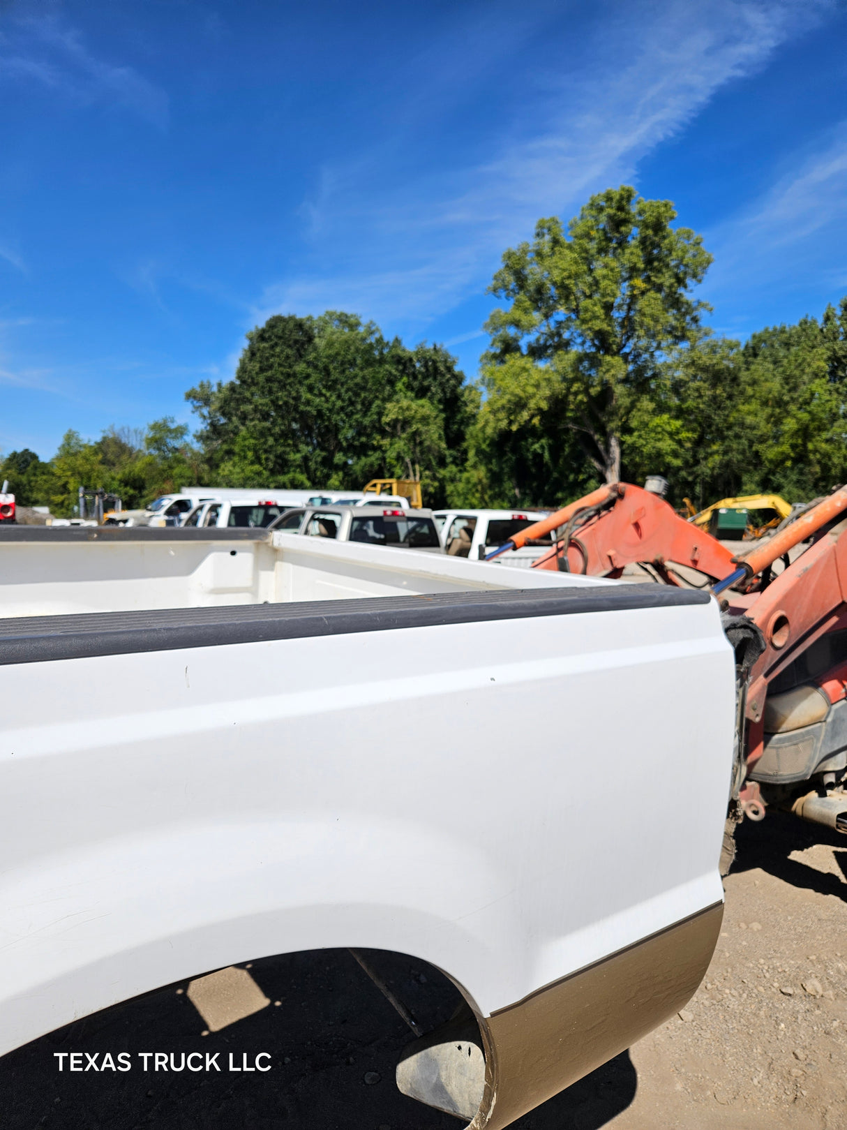 1999-2010 Ford Super Duty F250 F350 6' 9" Short Truck Bed - White & Tan