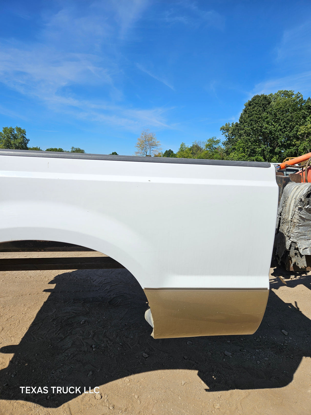 1999-2010 Ford Super Duty F250 F350 6' 9" Short Truck Bed - White & Tan