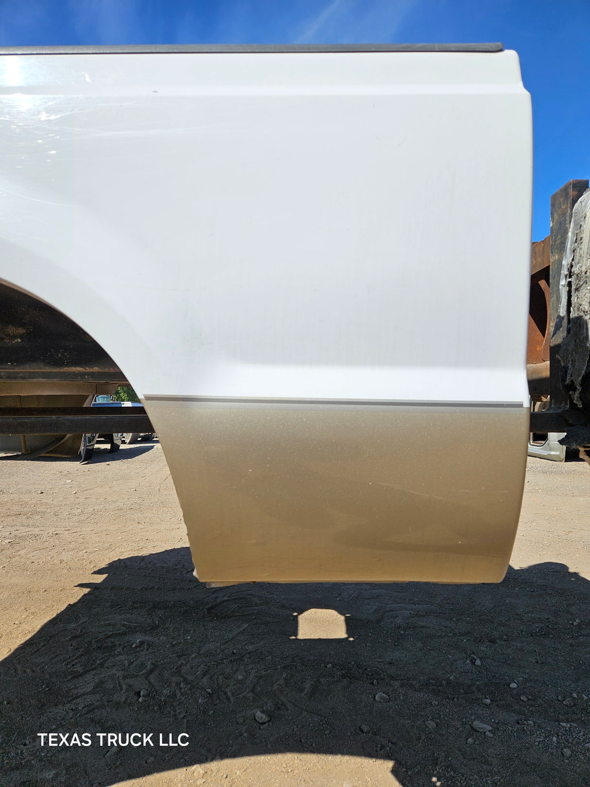 1999-2010 Ford Super Duty F250 F350 6' 9" Short Truck Bed - White & Tan