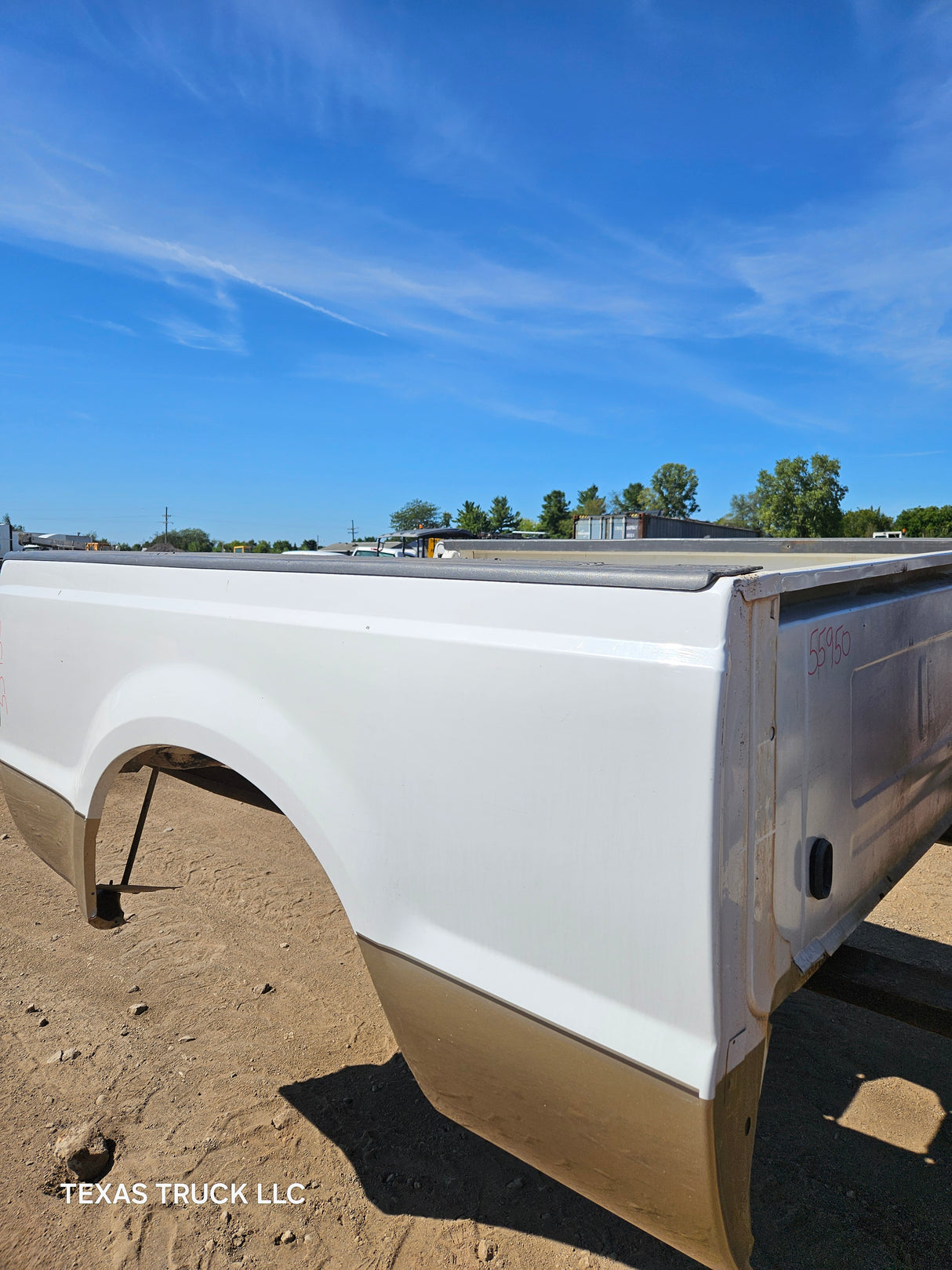 1999-2010 Ford Super Duty F250 F350 6' 9" Short Truck Bed - White & Tan