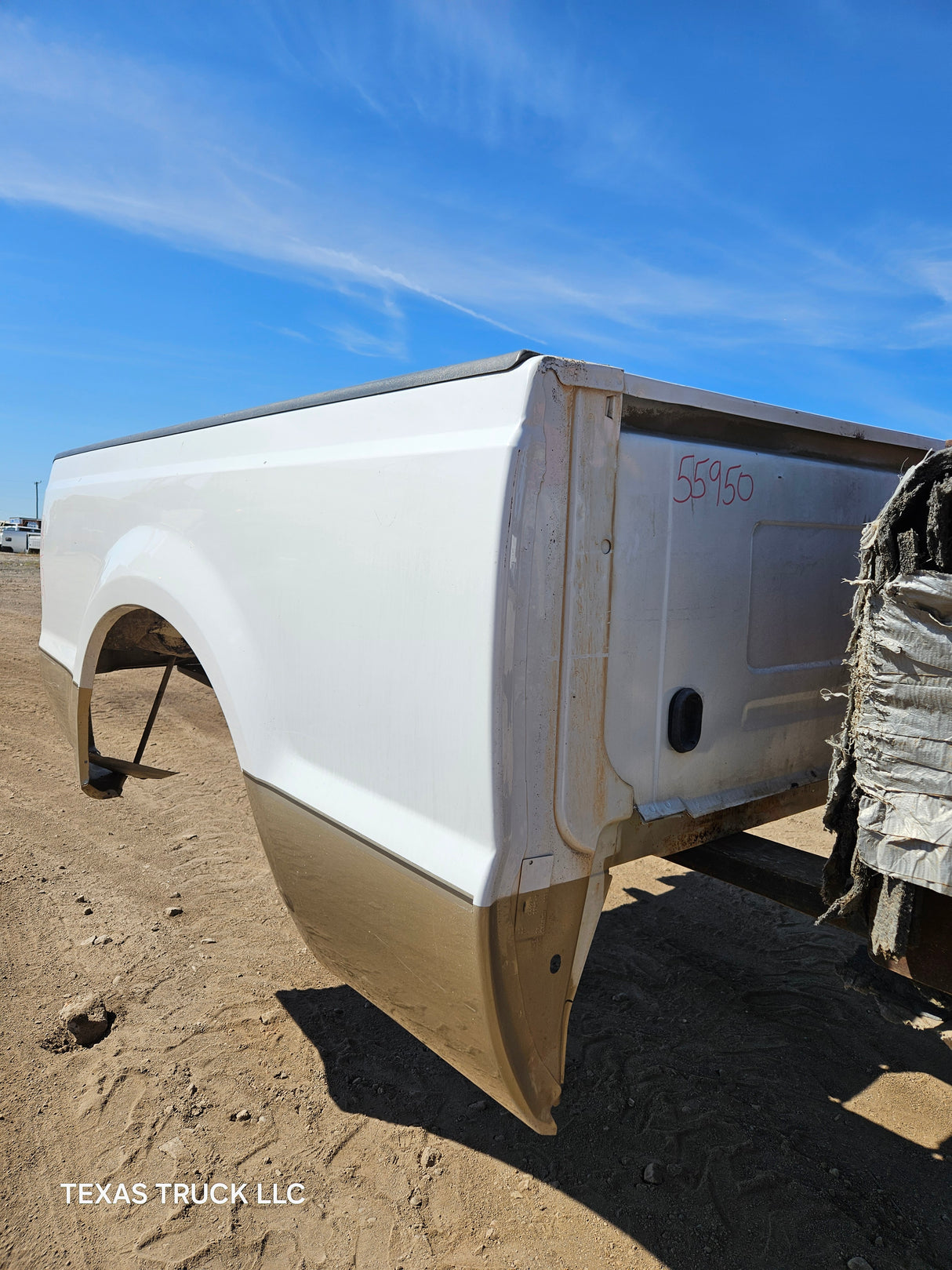 1999-2010 Ford Super Duty F250 F350 6' 9" Short Truck Bed - White & Tan