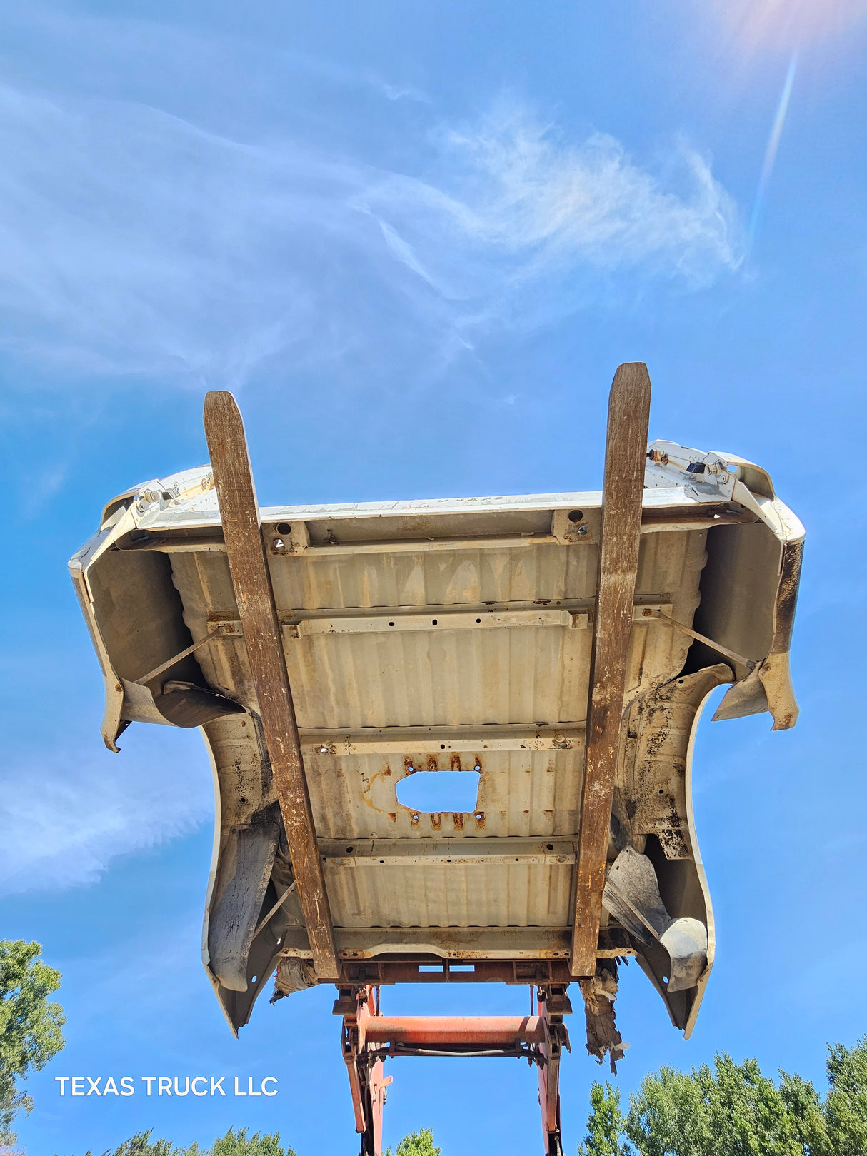 1999-2010 Ford Super Duty F250 F350 6' 9" Short Truck Bed - White & Tan