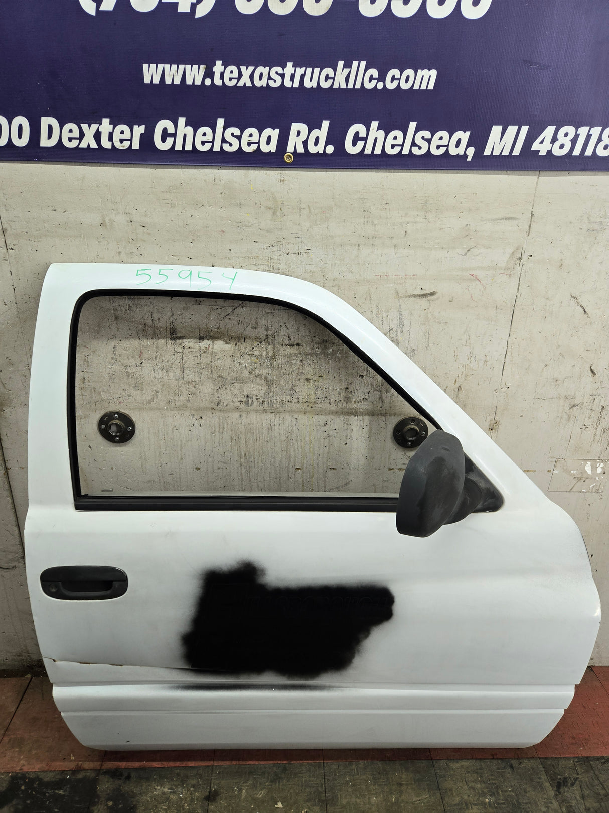 1994-2002 Dodge Ram 2nd Gen RH Passenger Side Front Door Regular Cab / 2 Door Ext Cab 1500 2500 3500 ROUND CORNER - White