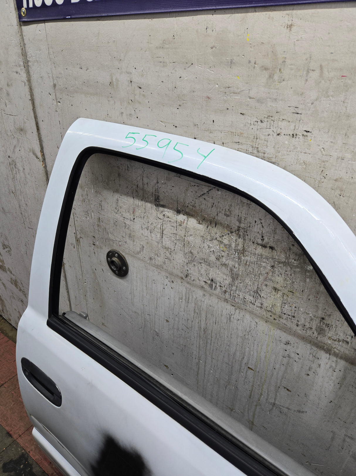 1994-2002 Dodge Ram 2nd Gen RH Passenger Side Front Door Regular Cab / 2 Door Ext Cab 1500 2500 3500 ROUND CORNER - White
