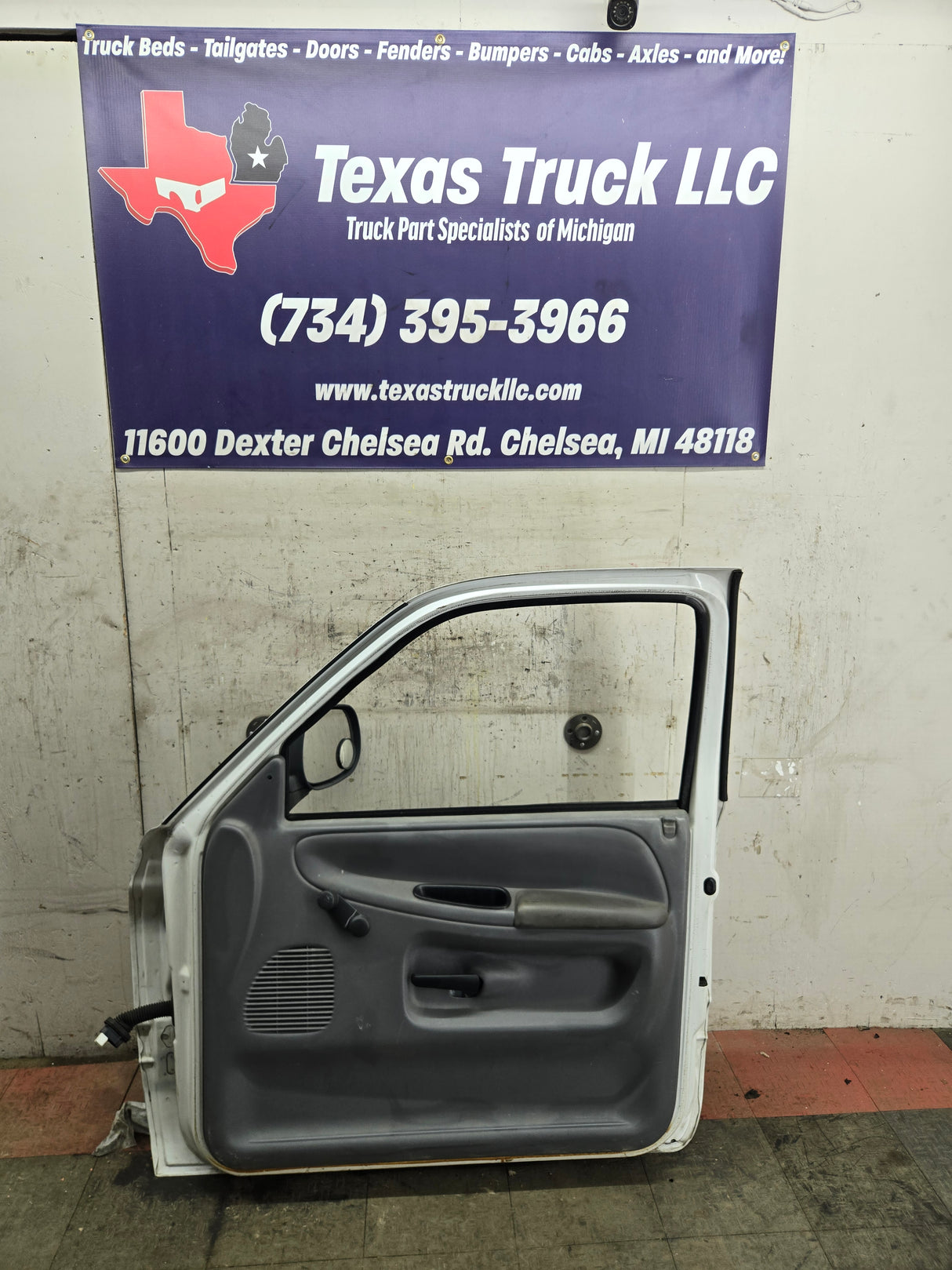 1994-2002 Dodge Ram 2nd Gen RH Passenger Side Front Door Regular Cab / 2 Door Ext Cab 1500 2500 3500 ROUND CORNER - White