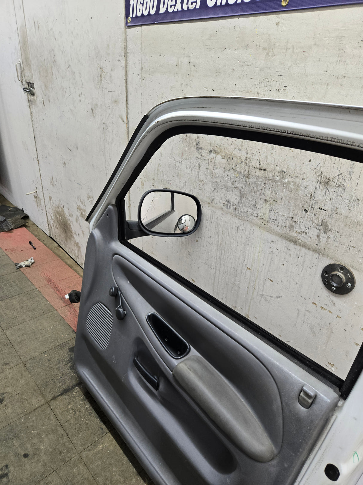 1994-2002 Dodge Ram 2nd Gen RH Passenger Side Front Door Regular Cab / 2 Door Ext Cab 1500 2500 3500 ROUND CORNER - White
