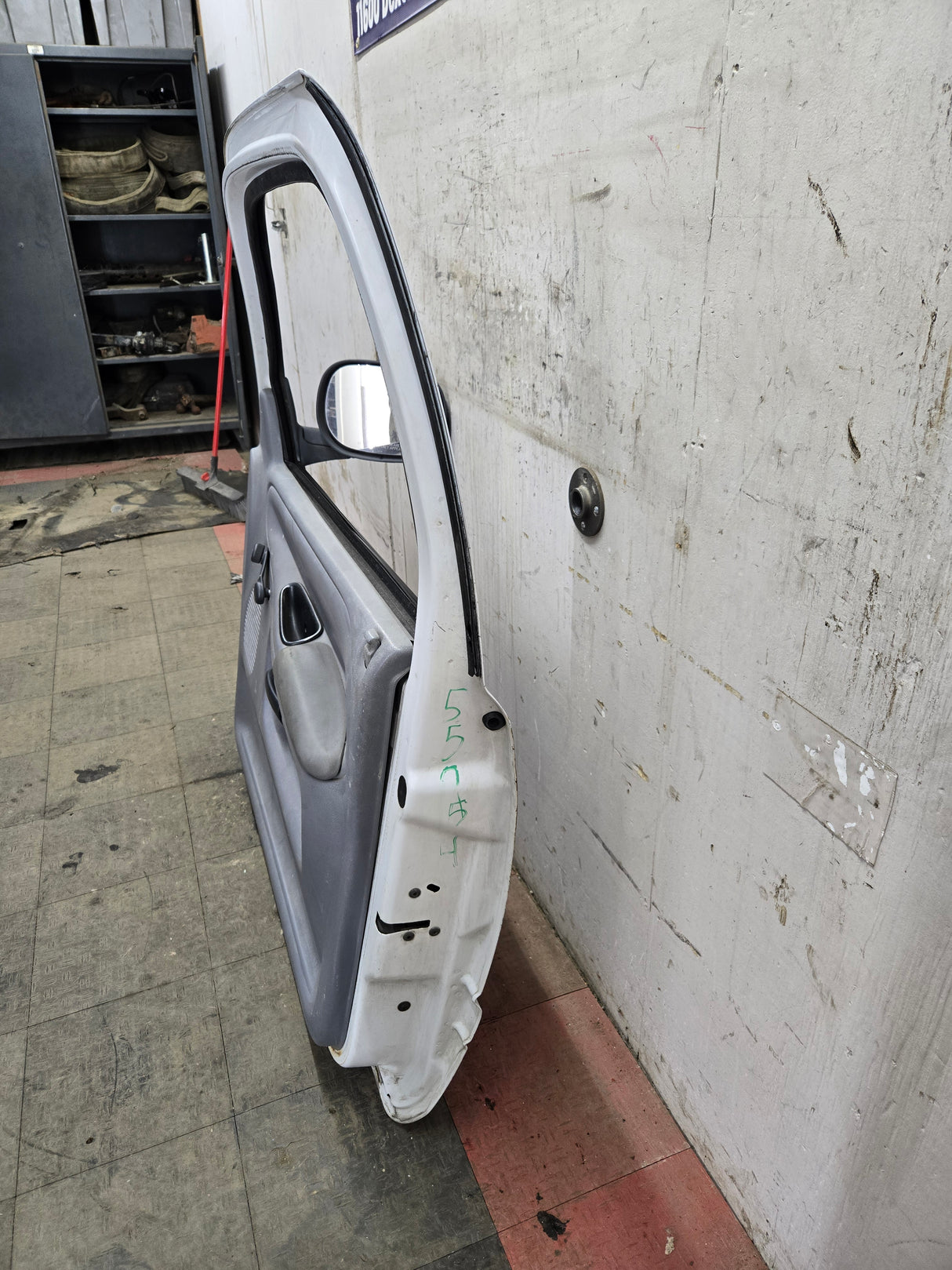 1994-2002 Dodge Ram 2nd Gen RH Passenger Side Front Door Regular Cab / 2 Door Ext Cab 1500 2500 3500 ROUND CORNER - White