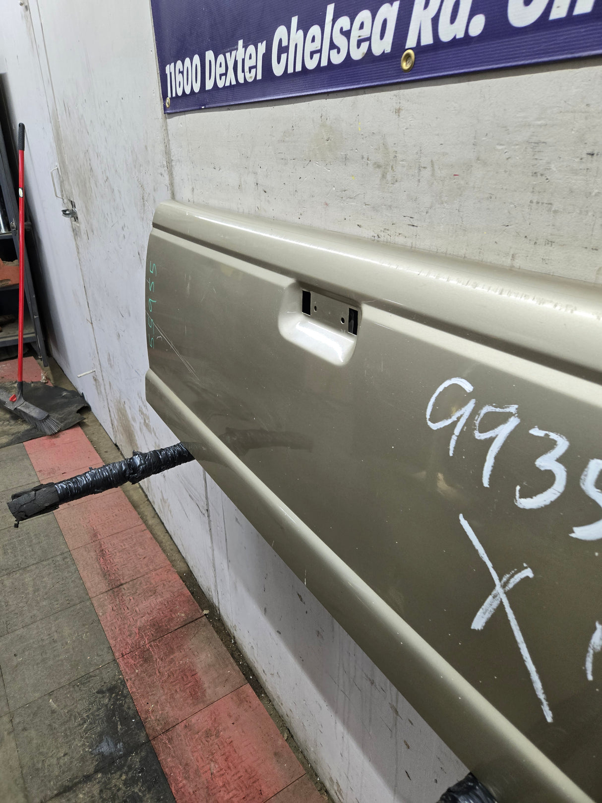 1993-2011 Ford Ranger Tailgate - Tan