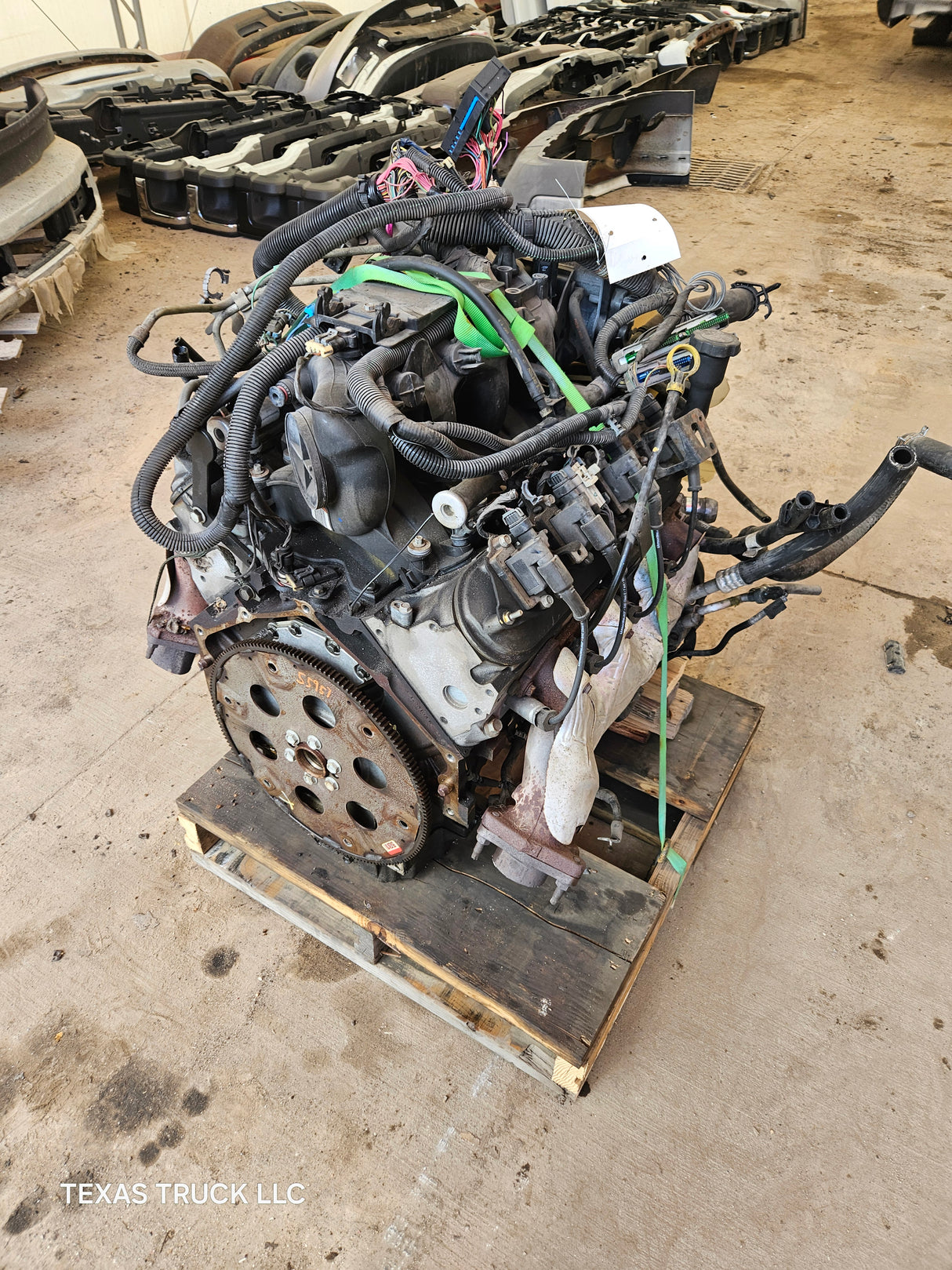 2004 Chevrolet GMC 2500 2500HD 3500HD 6.0 LS Vortec Gas Engine 182k Miles Runs Good