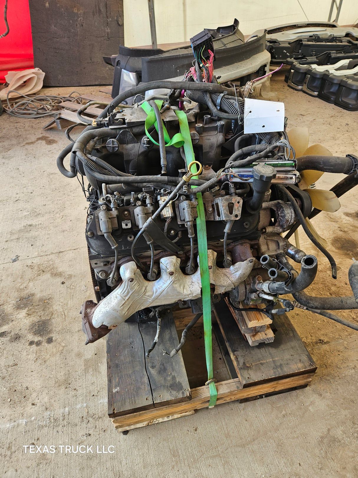 2004 Chevrolet GMC 2500 2500HD 3500HD 6.0 LS Vortec Gas Engine 182k Miles Runs Good