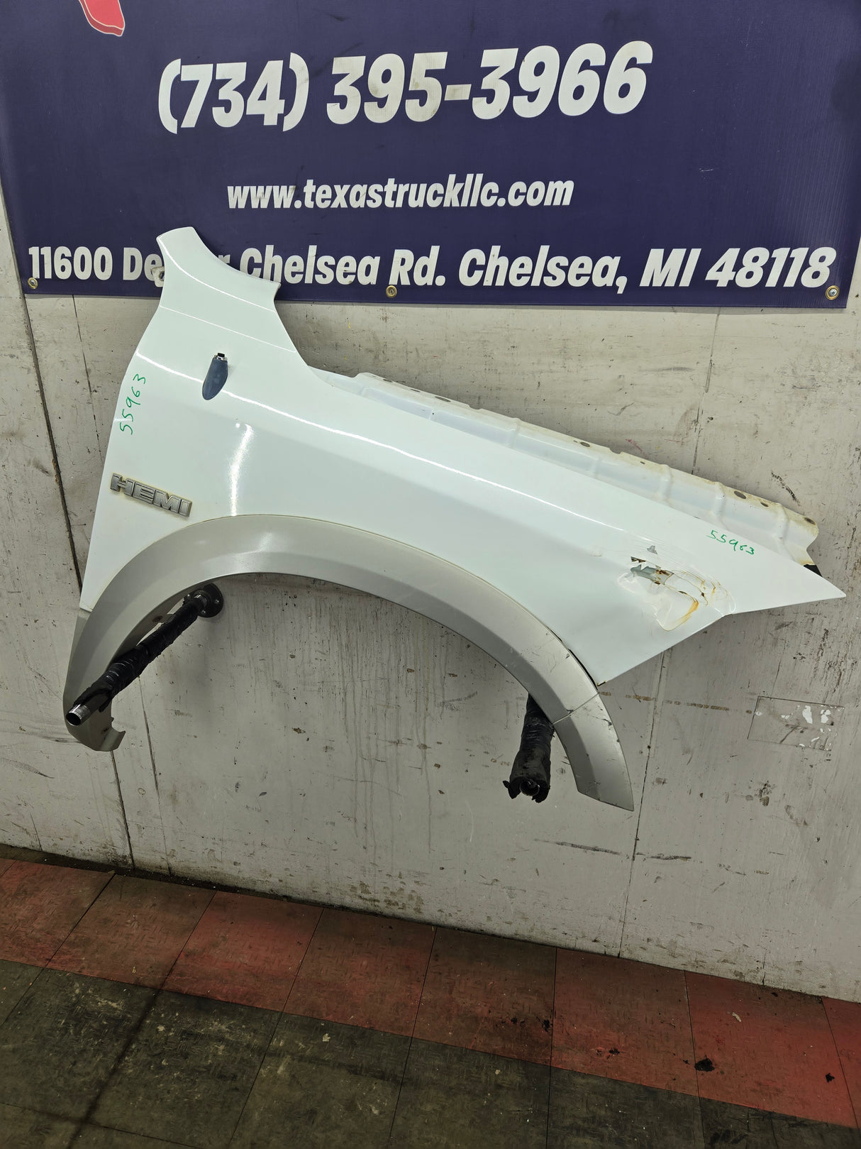 2009-2018 Dodge Ram 4th Gen RH Passenger Side Front Fender 1500 2500 3500 - White & Tan