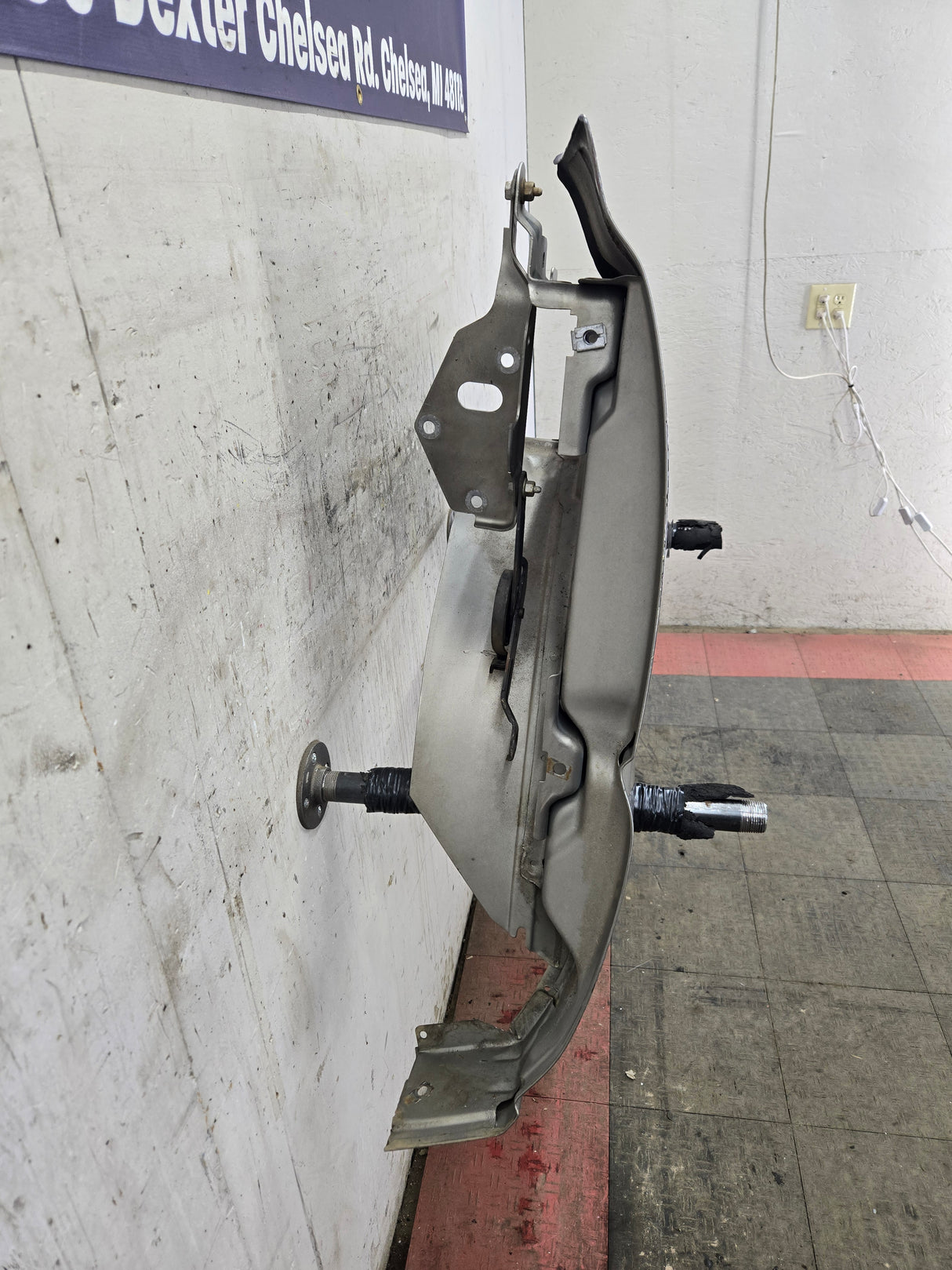 1999-2002 Chevrolet Silverado / Tahoe / Suburban 1500 2500 3500 HD Passenger Front Fender - Tan/Pewter