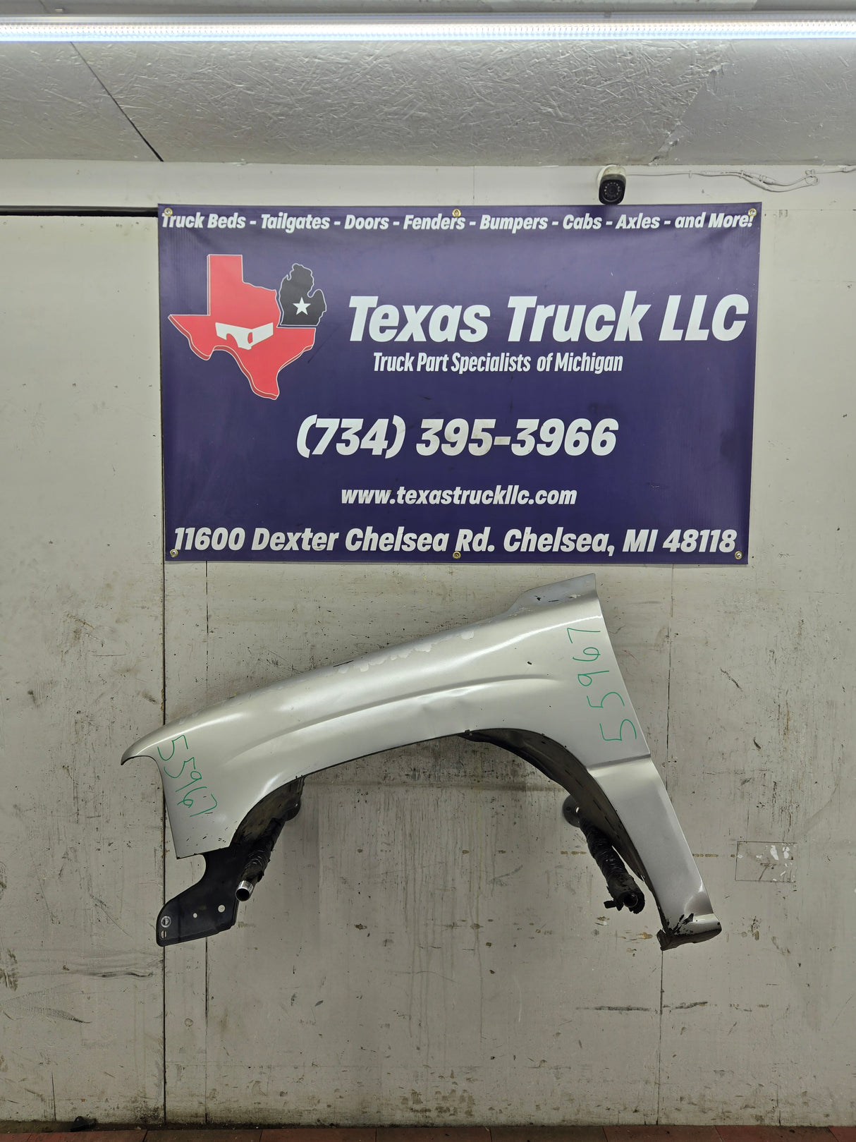1999-2002 Chevrolet Silverado / Tahoe / Suburban 1500 2500 3500 HD LH Driver Side Front Fender - Pewter