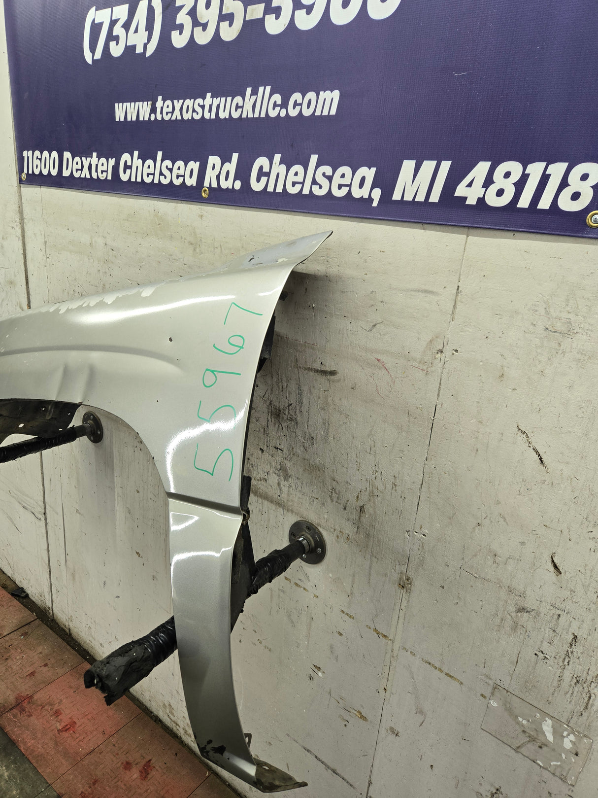 1999-2002 Chevrolet Silverado / Tahoe / Suburban 1500 2500 3500 HD LH Driver Side Front Fender - Pewter