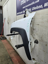 2003-2007 Chevrolet Silverado / Tahoe / Suburban 1500 2500 3500 HD LH Driver Side "Cateye" Front Fender - Summit White