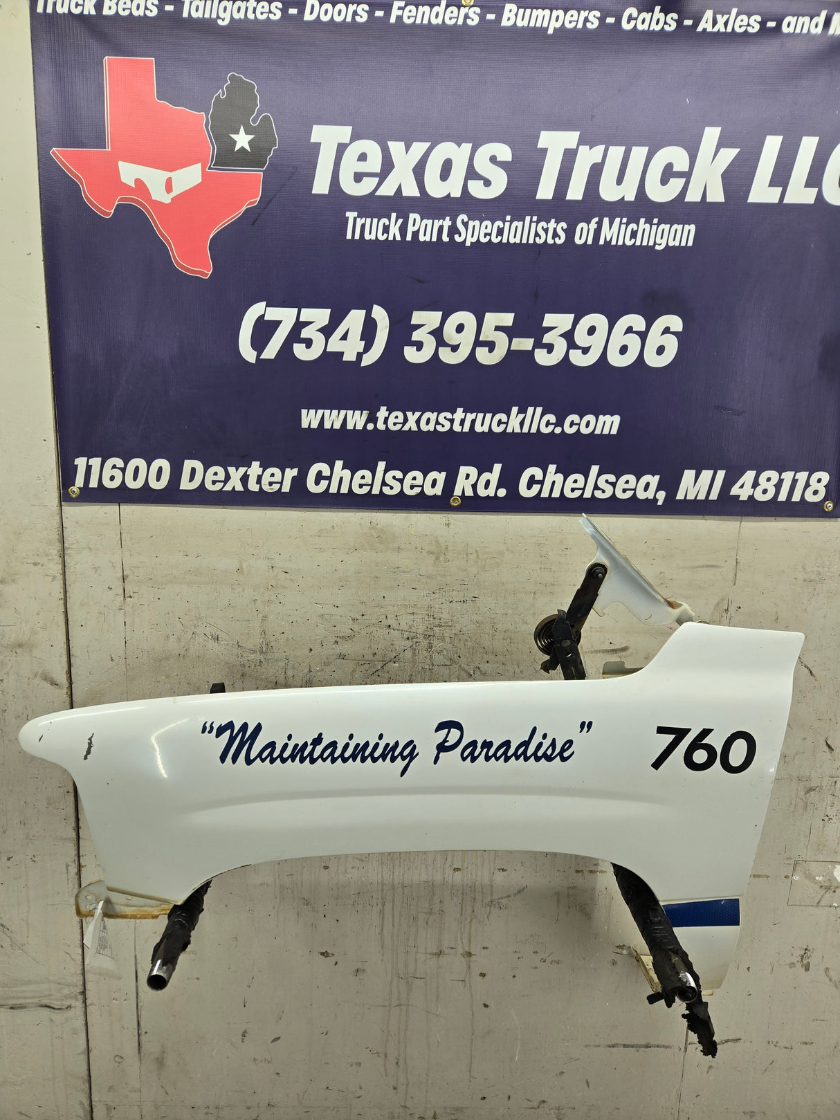 1999-2002 Chevrolet Silverado / Tahoe / Suburban 1500 2500 3500 HD LH Driver Side Front Fender - White