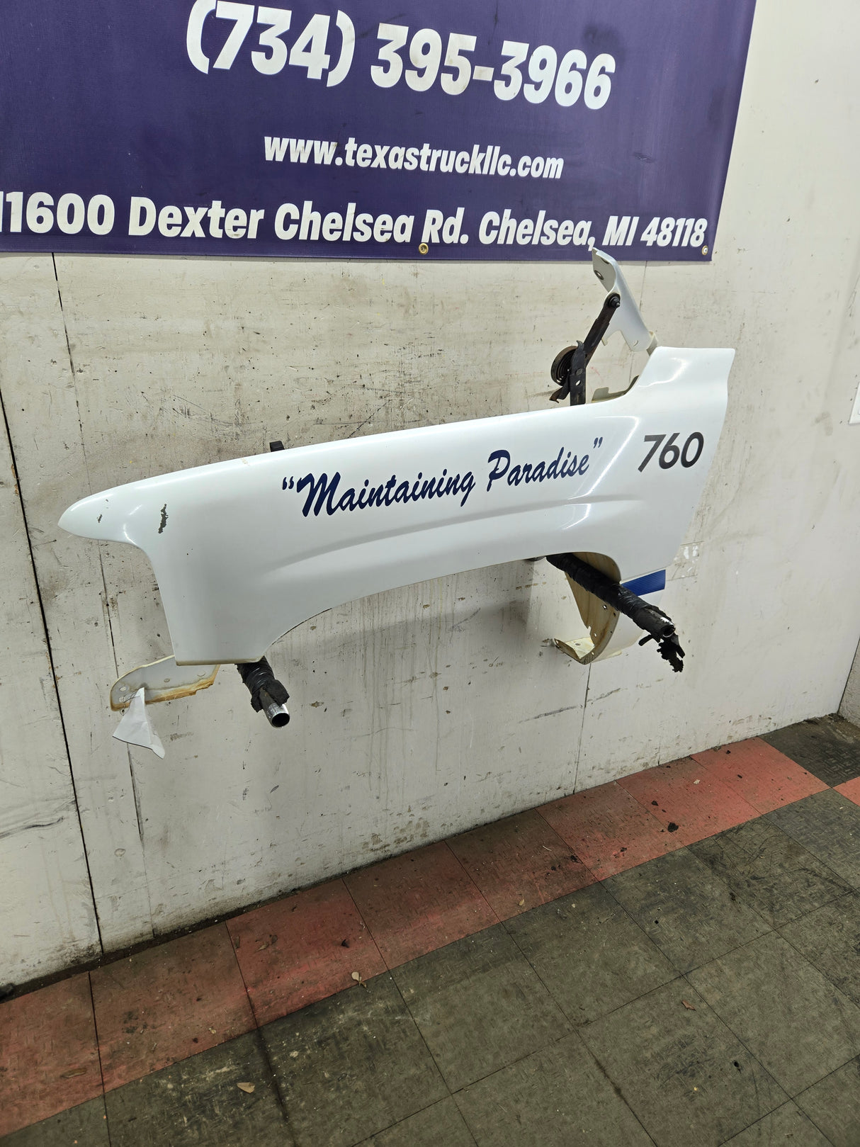 1999-2002 Chevrolet Silverado / Tahoe / Suburban 1500 2500 3500 HD LH Driver Side Front Fender - White