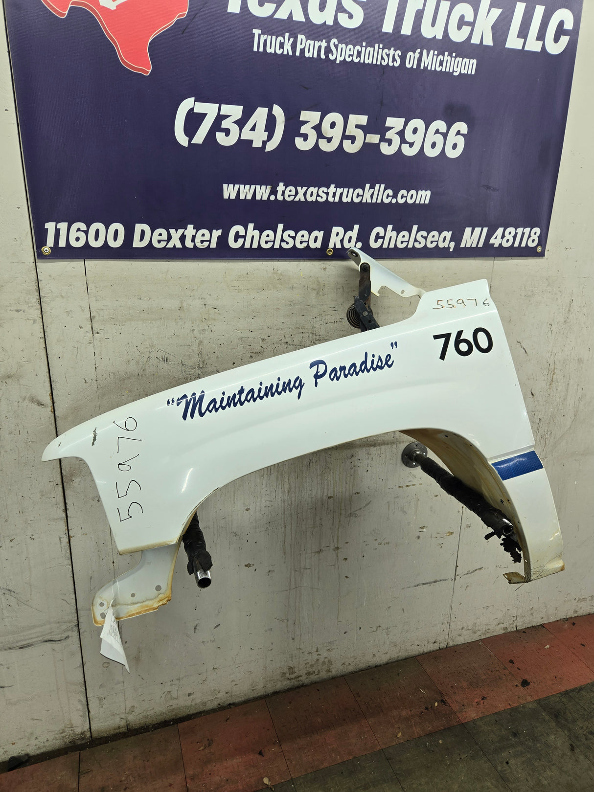 1999-2002 Chevrolet Silverado / Tahoe / Suburban 1500 2500 3500 HD LH Driver Side Front Fender - White