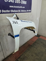 1999-2002 Chevrolet Silverado / Tahoe / Suburban 1500 2500 3500 HD Passenger Front Fender - White