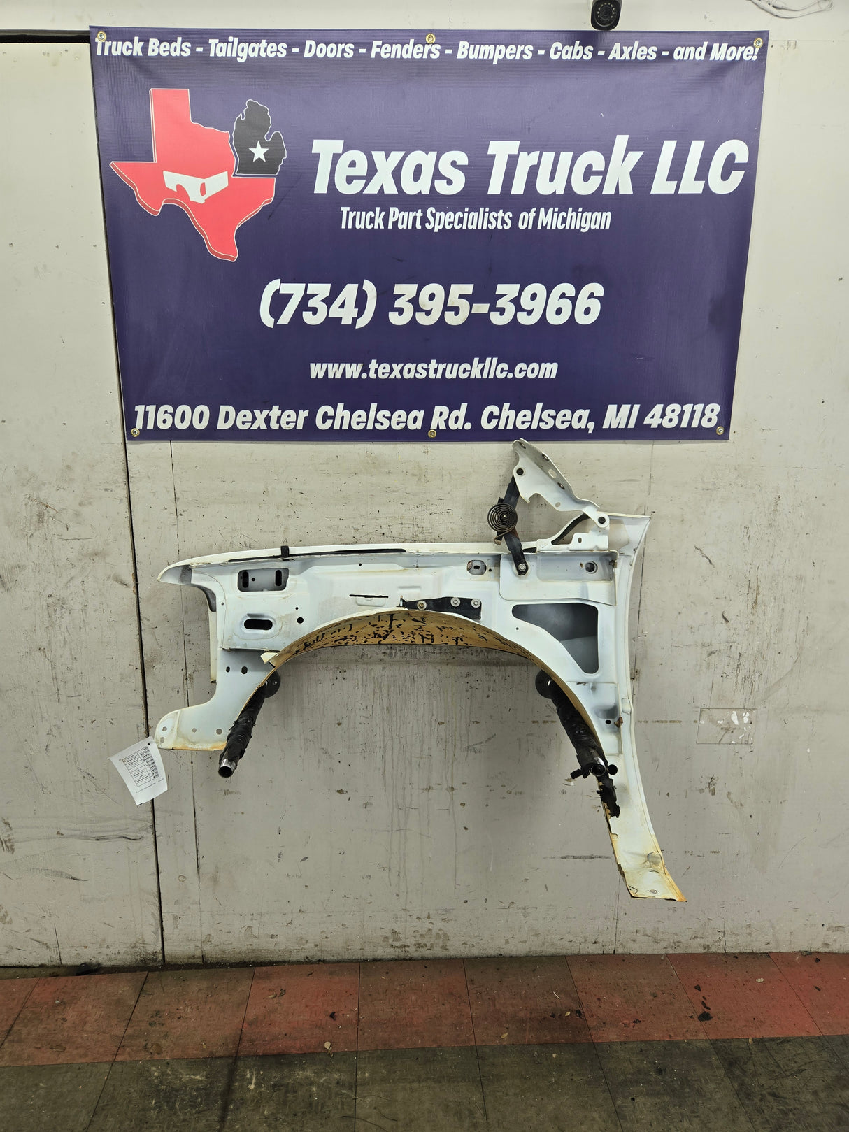 1999-2002 Chevrolet Silverado / Tahoe / Suburban 1500 2500 3500 HD Passenger Front Fender - White