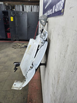 2003-2007 Chevrolet Silverado / Tahoe / Suburban 1500 2500 3500 HD RH Passenger Side "Cateye" Front Fender - Summit White