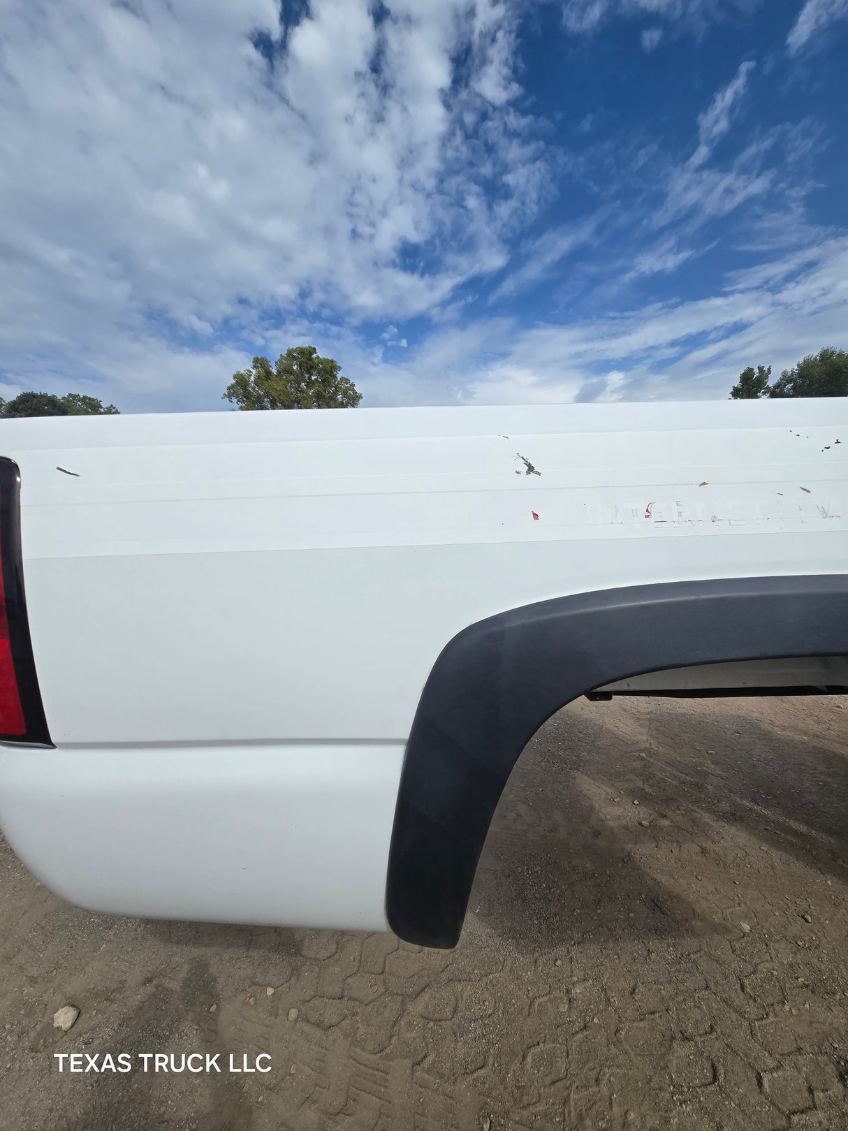 1999-2007 Chevrolet Silverado / GMC Sierra 1500 2500 3500 HD 8' Long Bed Truck Bed - Summit White