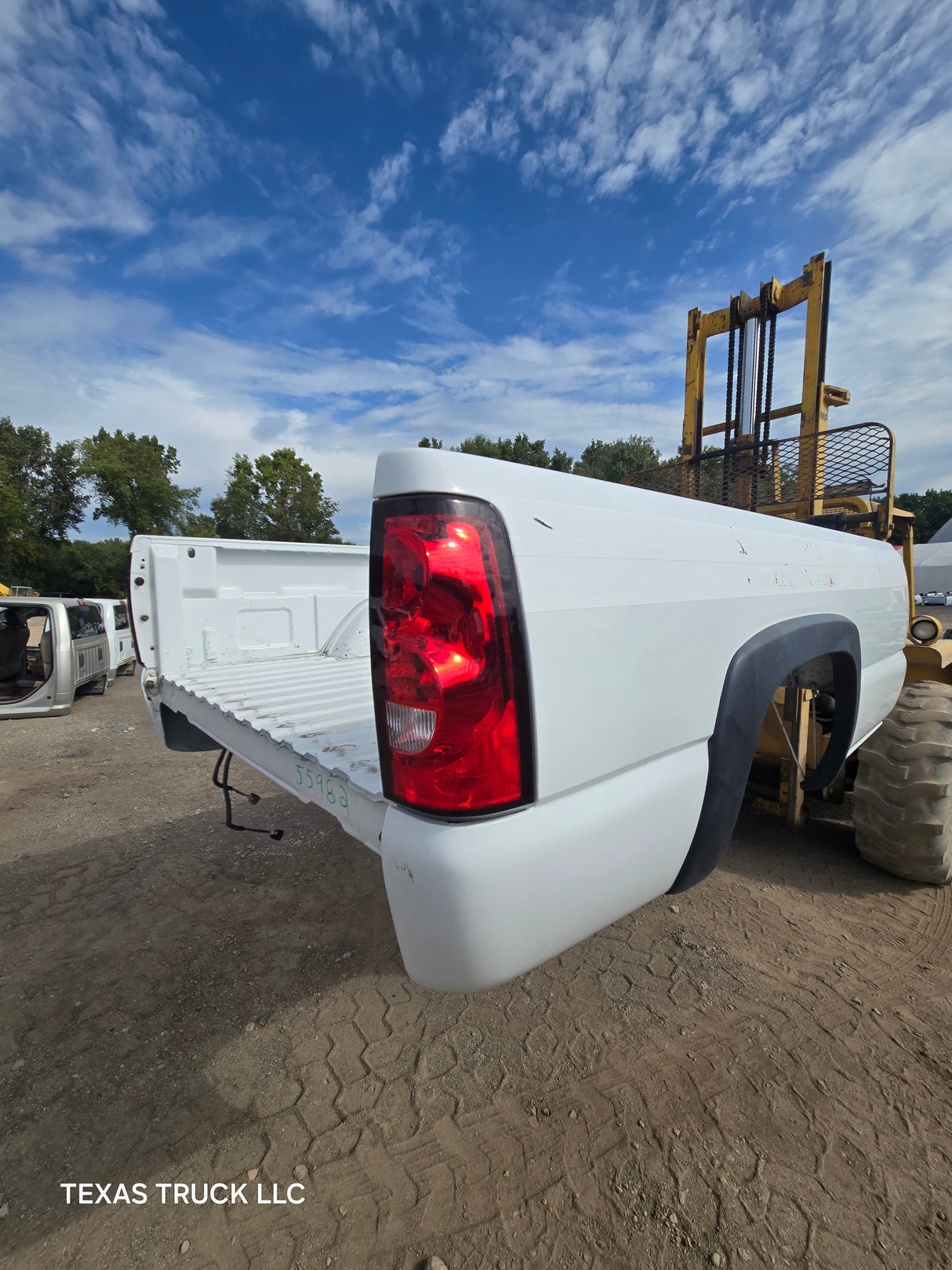 1999-2007 Chevrolet Silverado / GMC Sierra 1500 2500 3500 HD 8' Long Bed Truck Bed - Summit White