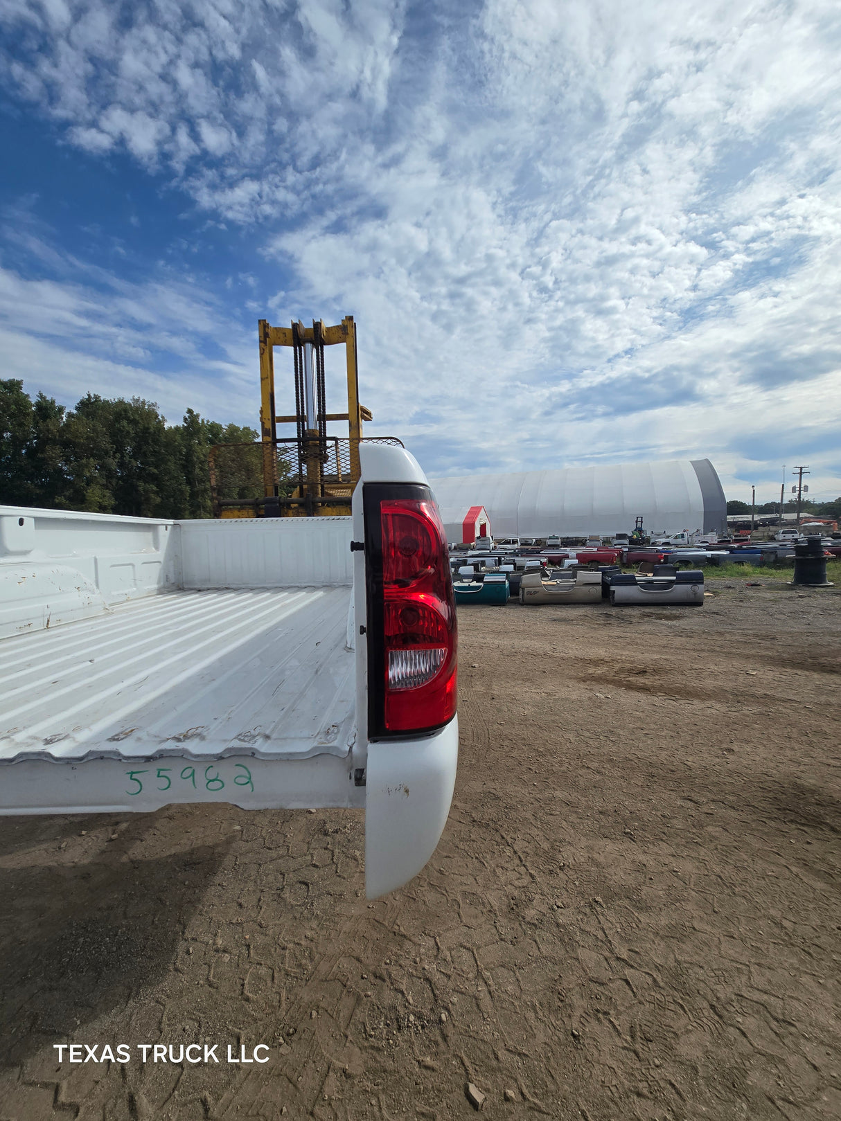 1999-2007 Chevrolet Silverado / GMC Sierra 1500 2500 3500 HD 8' Long Bed Truck Bed - Summit White