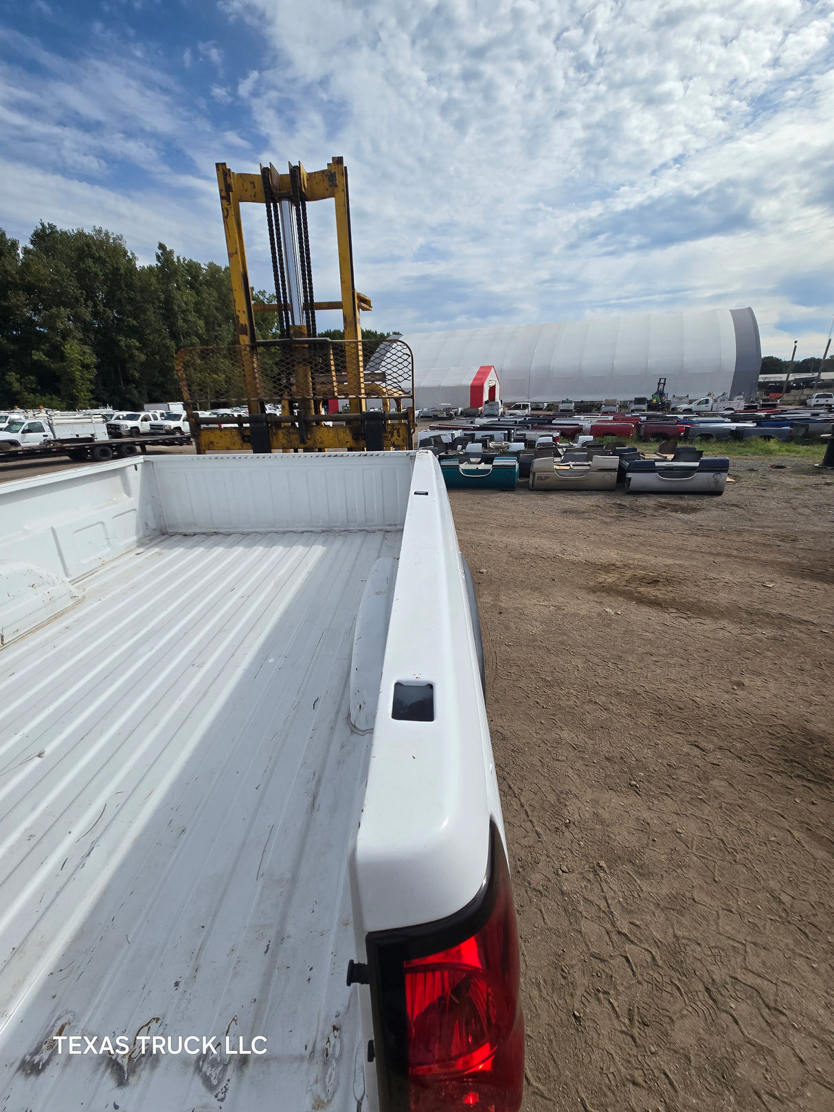 1999-2007 Chevrolet Silverado / GMC Sierra 1500 2500 3500 HD 8' Long Bed Truck Bed - Summit White