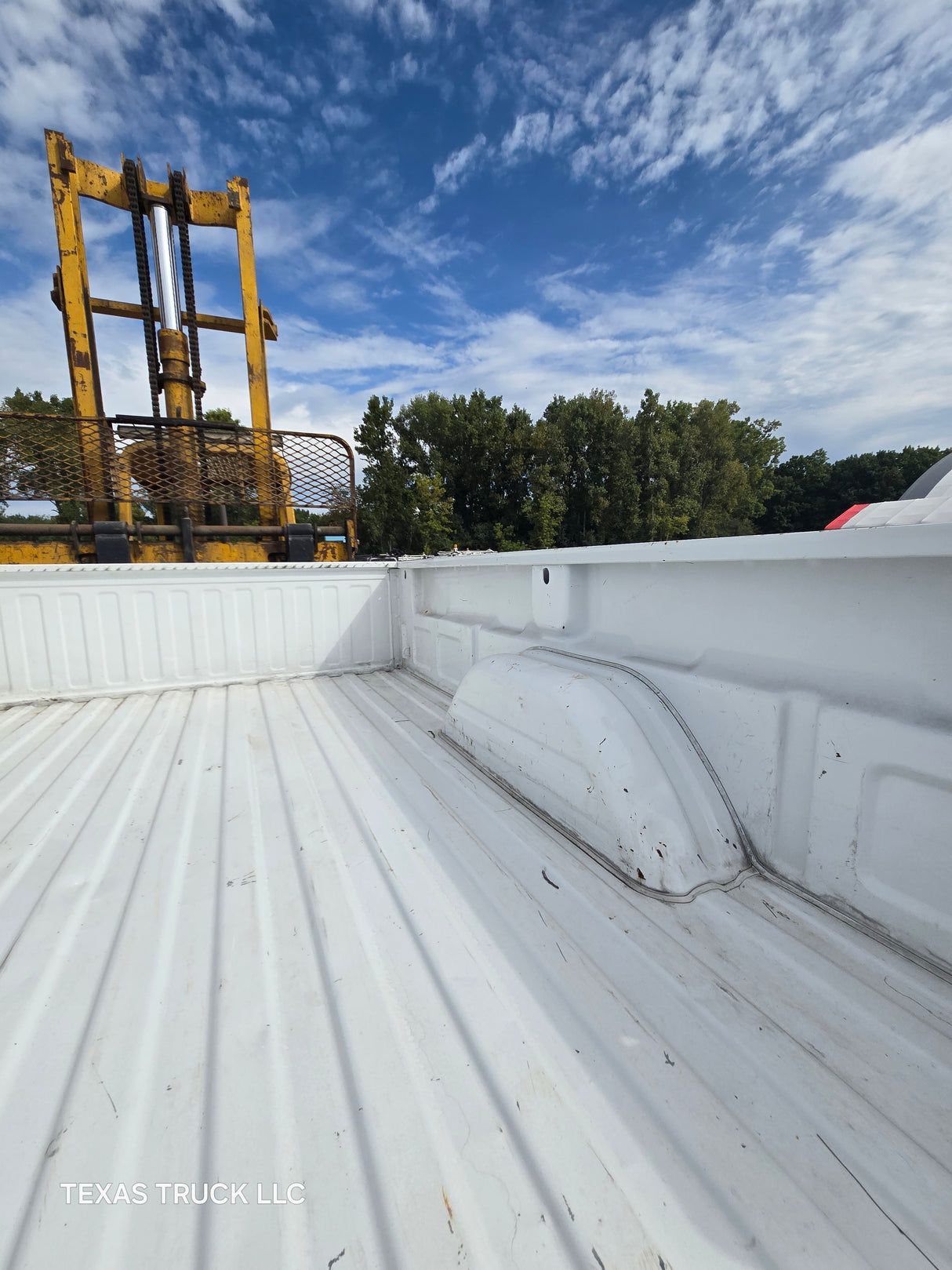 1999-2007 Chevrolet Silverado / GMC Sierra 1500 2500 3500 HD 8' Long Bed Truck Bed - Summit White