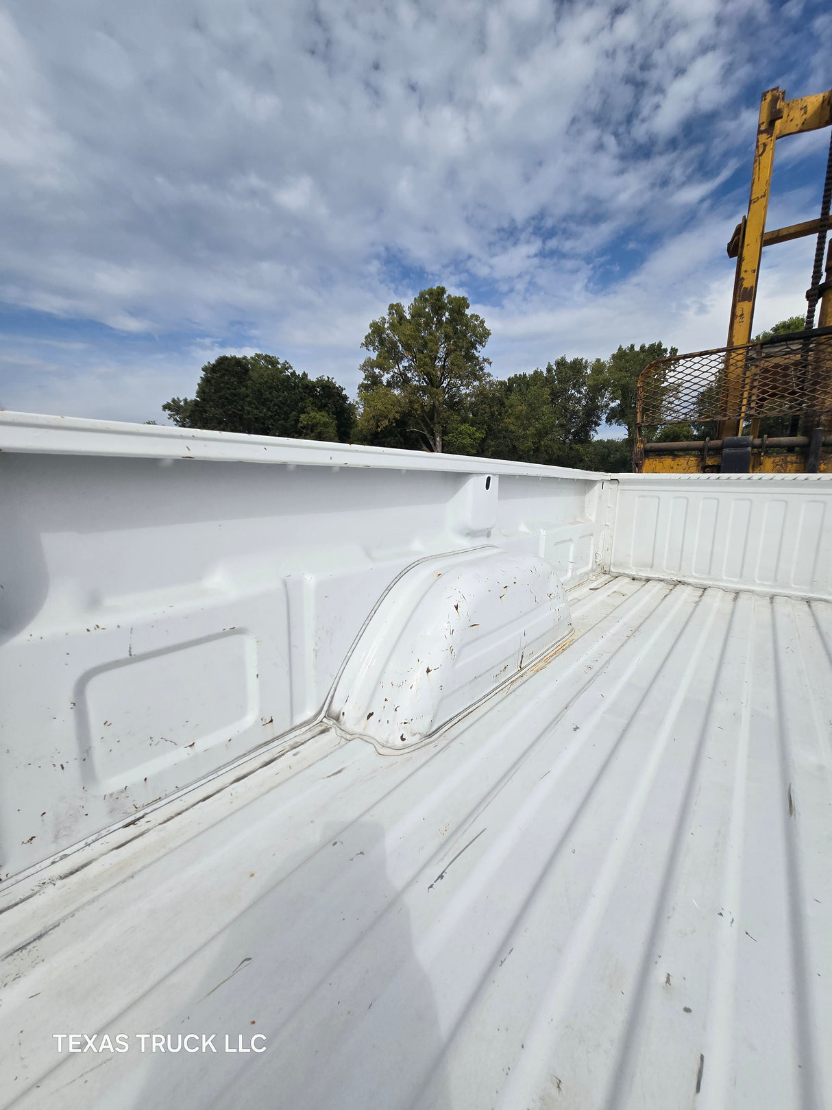 1999-2007 Chevrolet Silverado / GMC Sierra 1500 2500 3500 HD 8' Long Bed Truck Bed - Summit White