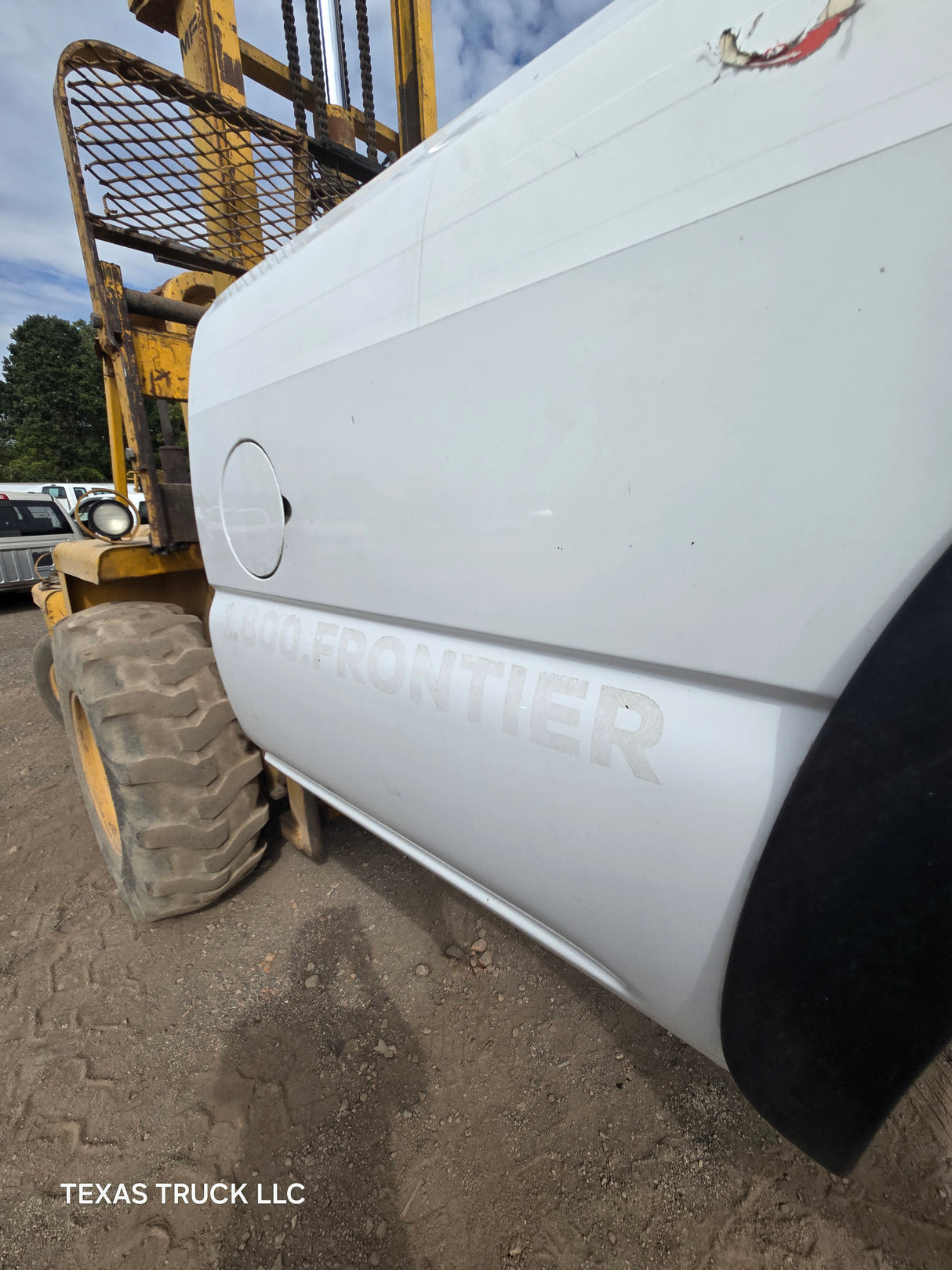 1999-2007 Chevrolet Silverado / GMC Sierra 1500 2500 3500 HD 8' Long Bed Truck Bed - Summit White