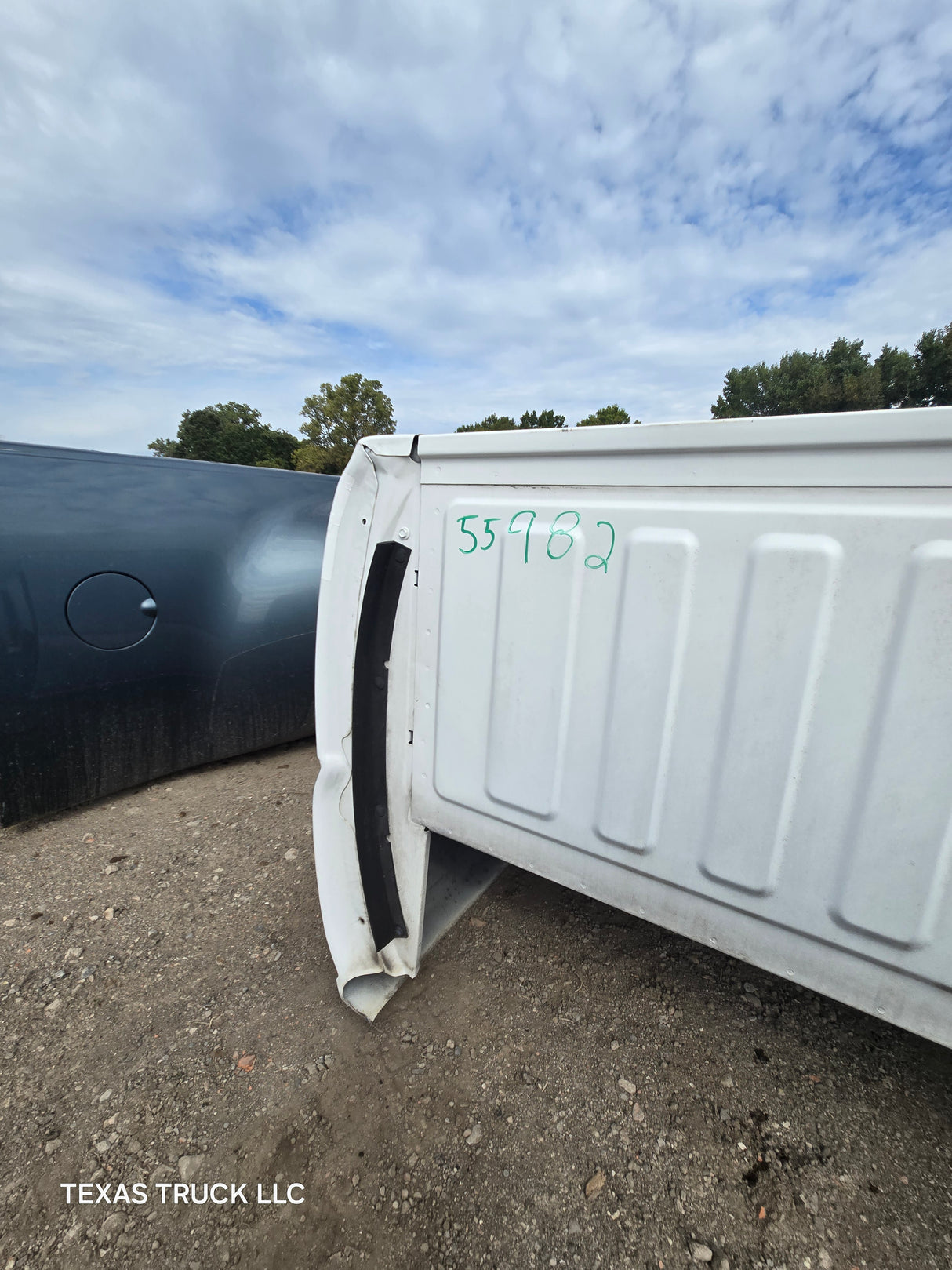 1999-2007 Chevrolet Silverado / GMC Sierra 1500 2500 3500 HD 8' Long Bed Truck Bed - Summit White