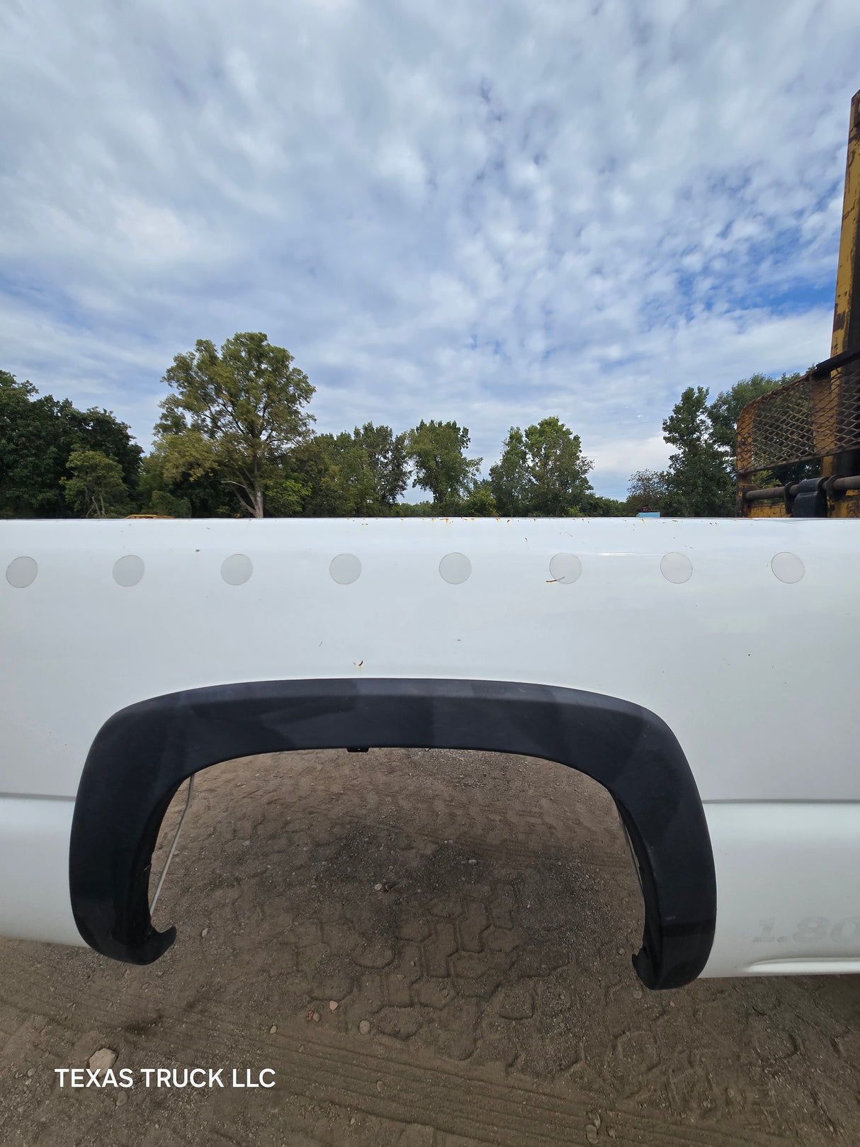 1999-2007 Chevrolet Silverado / GMC Sierra 1500 2500 3500 HD 8' Long Bed Truck Bed - Summit White
