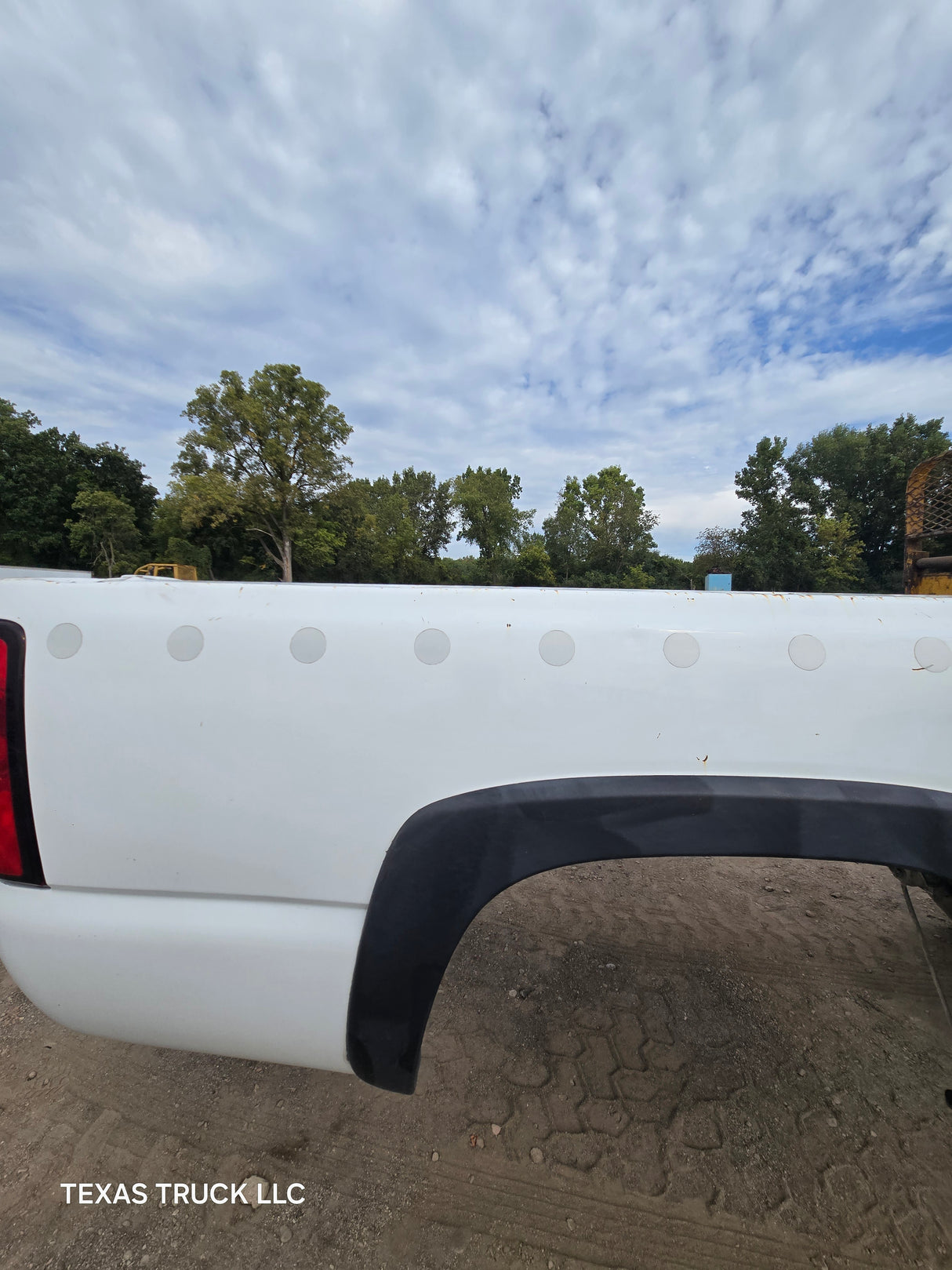 1999-2007 Chevrolet Silverado / GMC Sierra 1500 2500 3500 HD 8' Long Bed Truck Bed - Summit White
