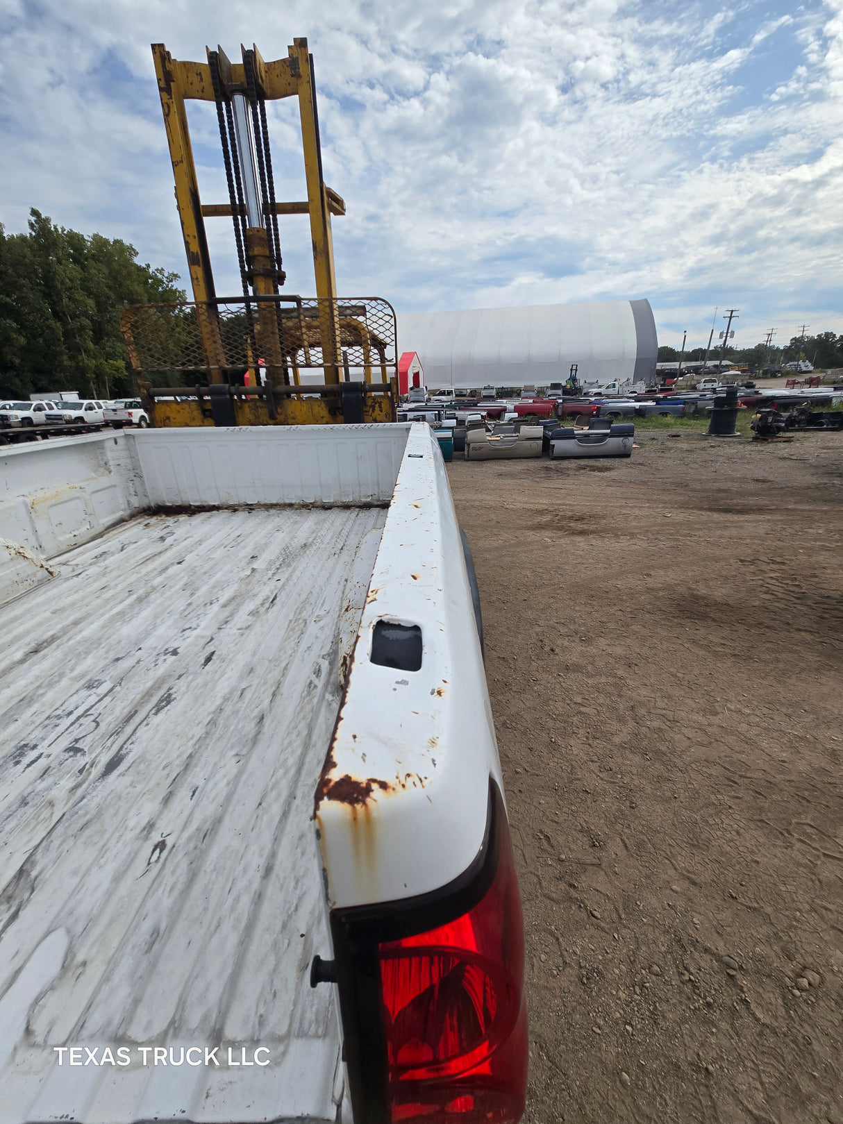 1999-2007 Chevrolet Silverado / GMC Sierra 1500 2500 3500 HD 8' Long Bed Truck Bed - Summit White