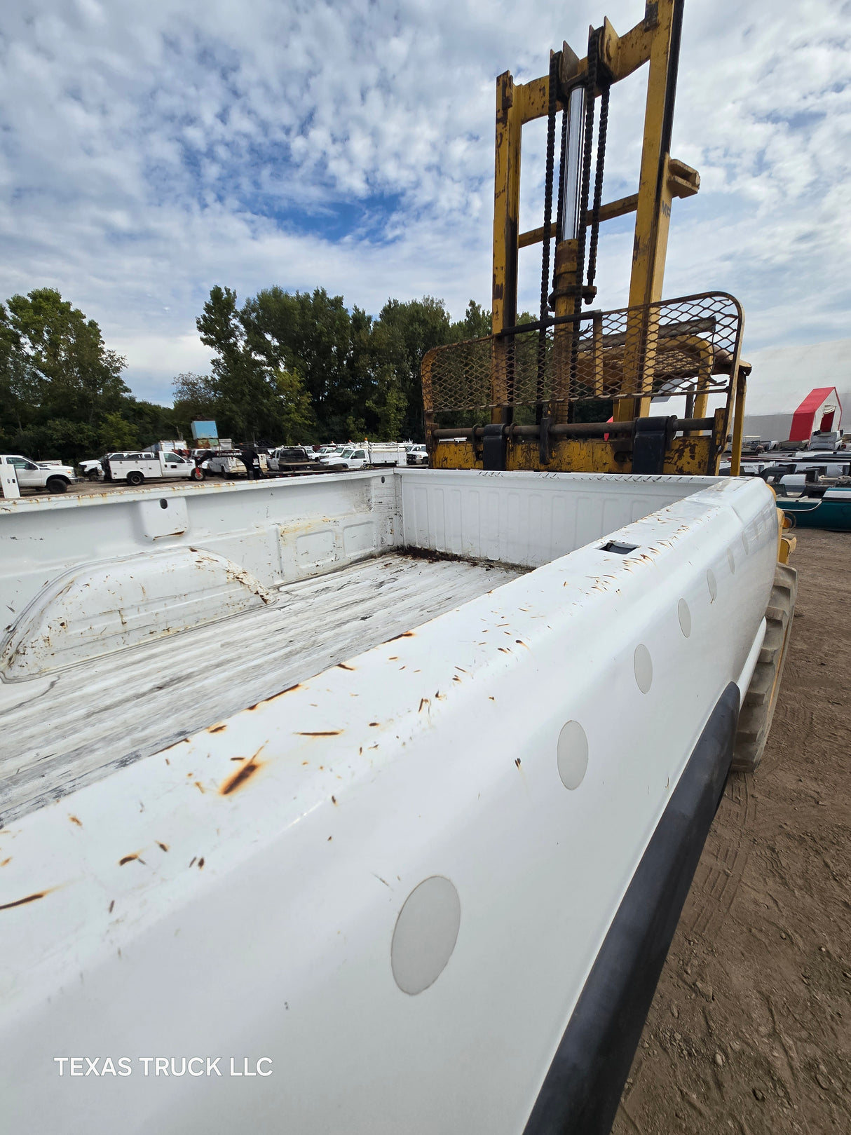 1999-2007 Chevrolet Silverado / GMC Sierra 1500 2500 3500 HD 8' Long Bed Truck Bed - Summit White