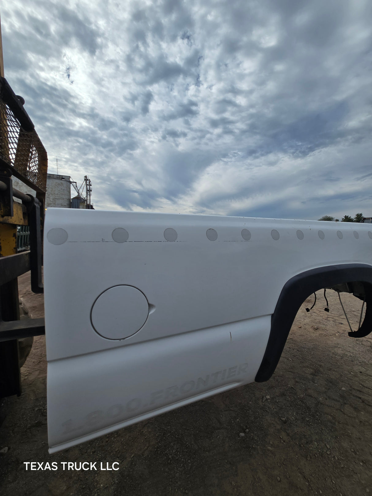 1999-2007 Chevrolet Silverado / GMC Sierra 1500 2500 3500 HD 8' Long Bed Truck Bed - Summit White