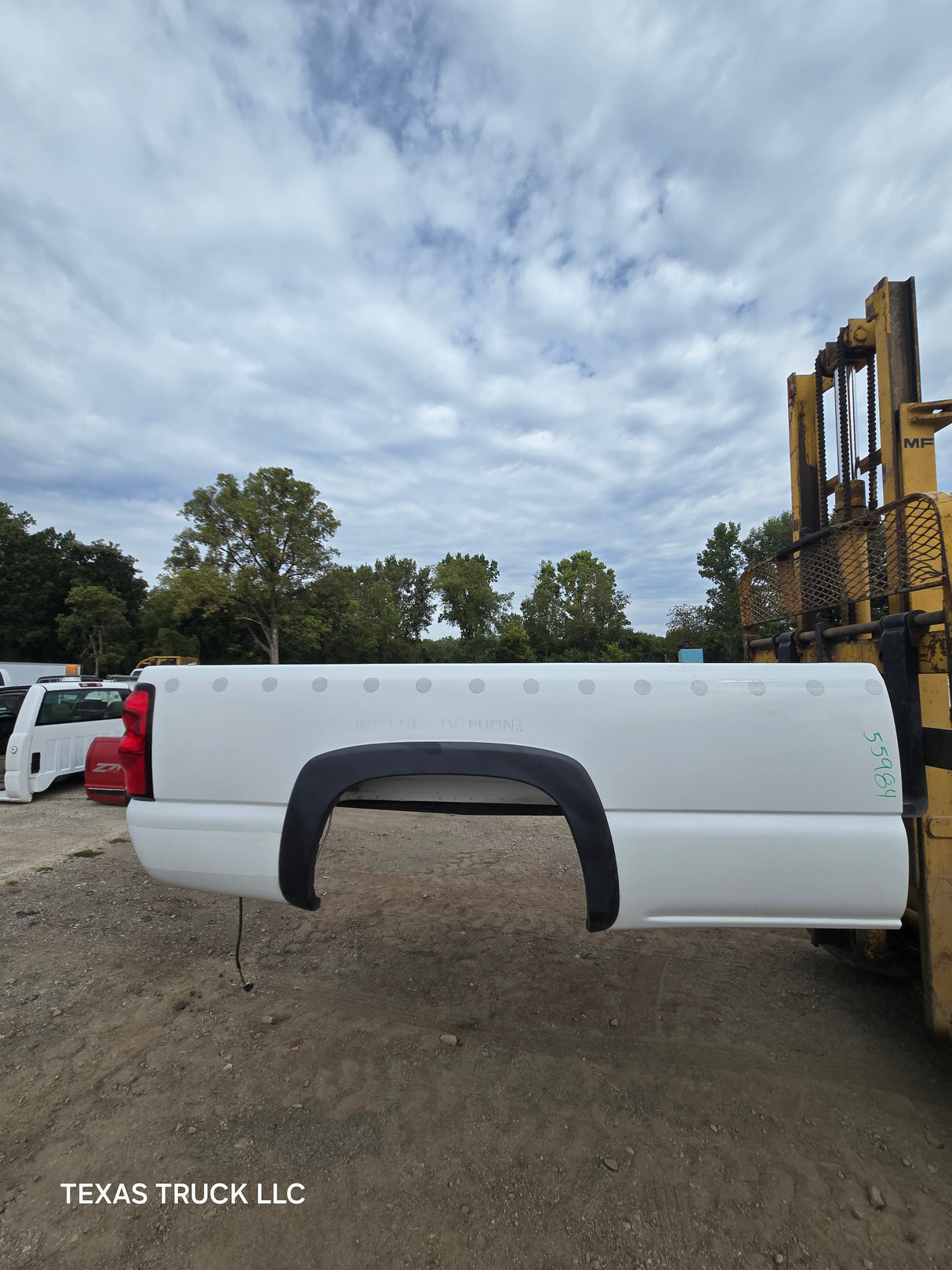 1999-2007 Chevrolet Silverado / GMC Sierra 1500 2500 3500 HD 8' Long Bed Truck Bed - Summit White